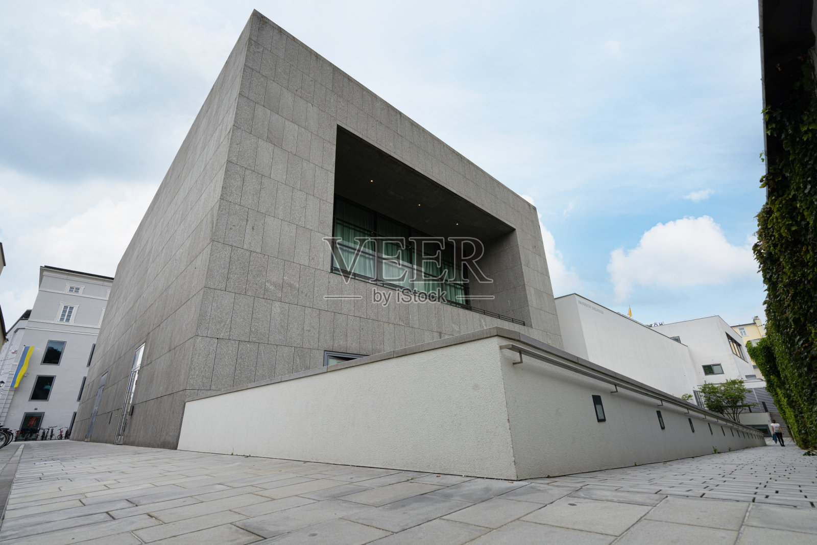 莫扎特音乐厅，位于奥地利萨尔茨堡的历史悠久的音乐学院和戏剧艺术学院照片摄影图片