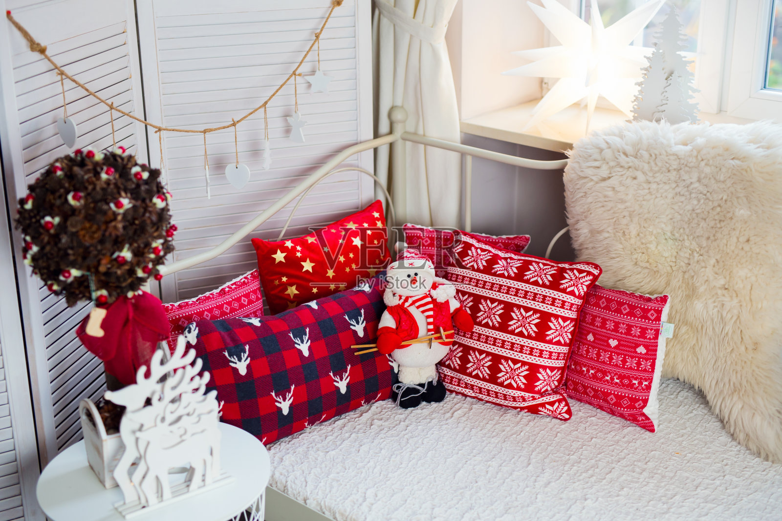 客厅里圣诞装饰的特写照片摄影图片