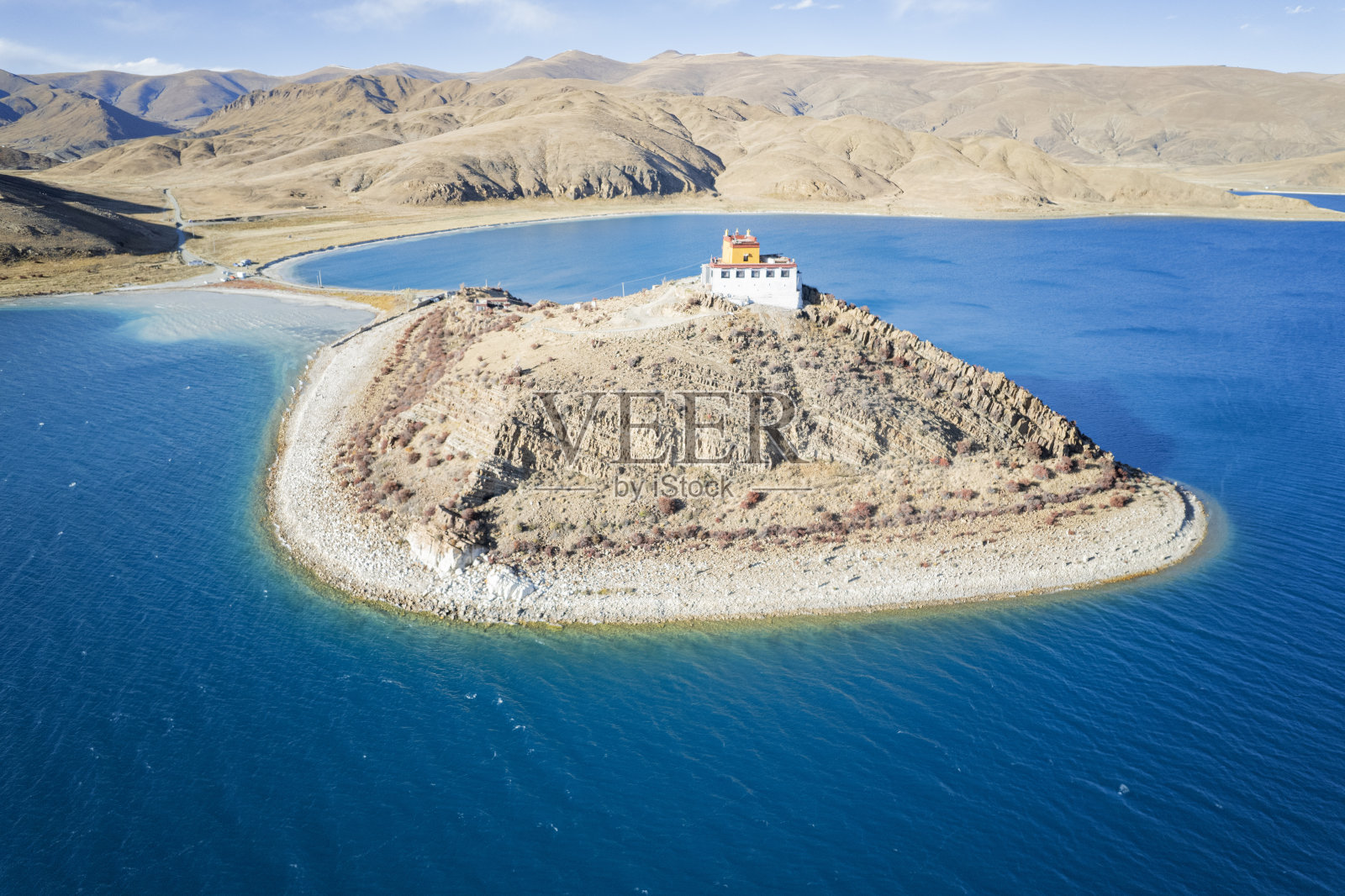 西藏的羊卓雍措和日多寺照片摄影图片