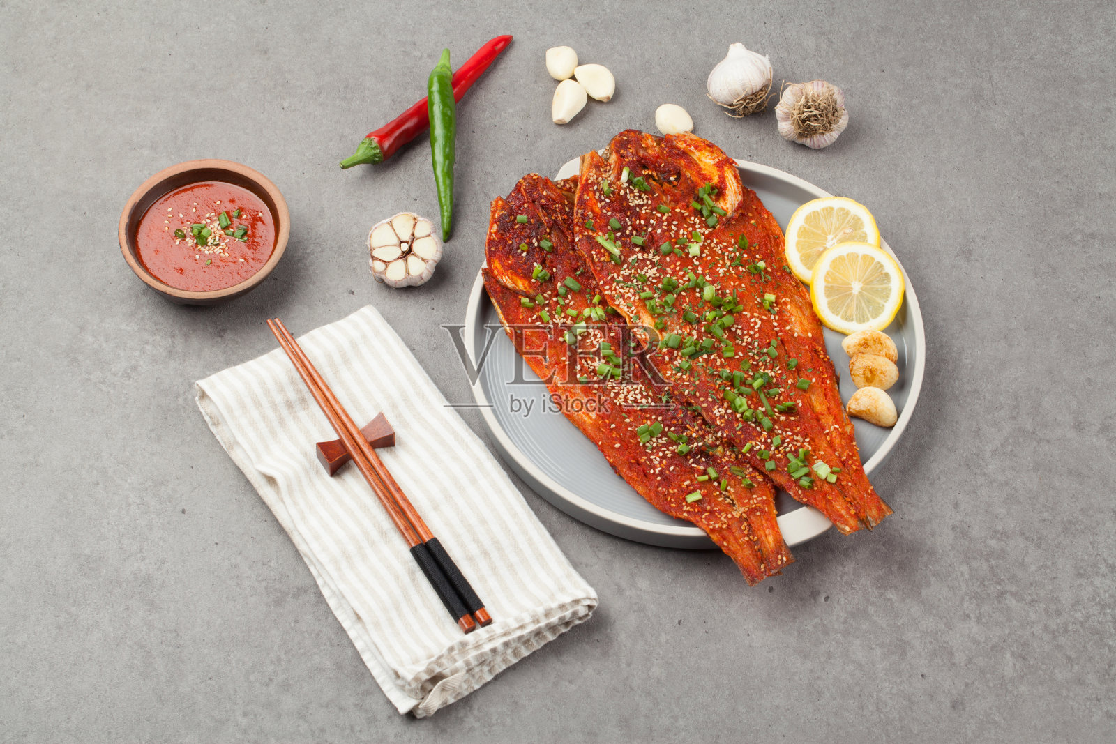 烤明太鱼照片摄影图片