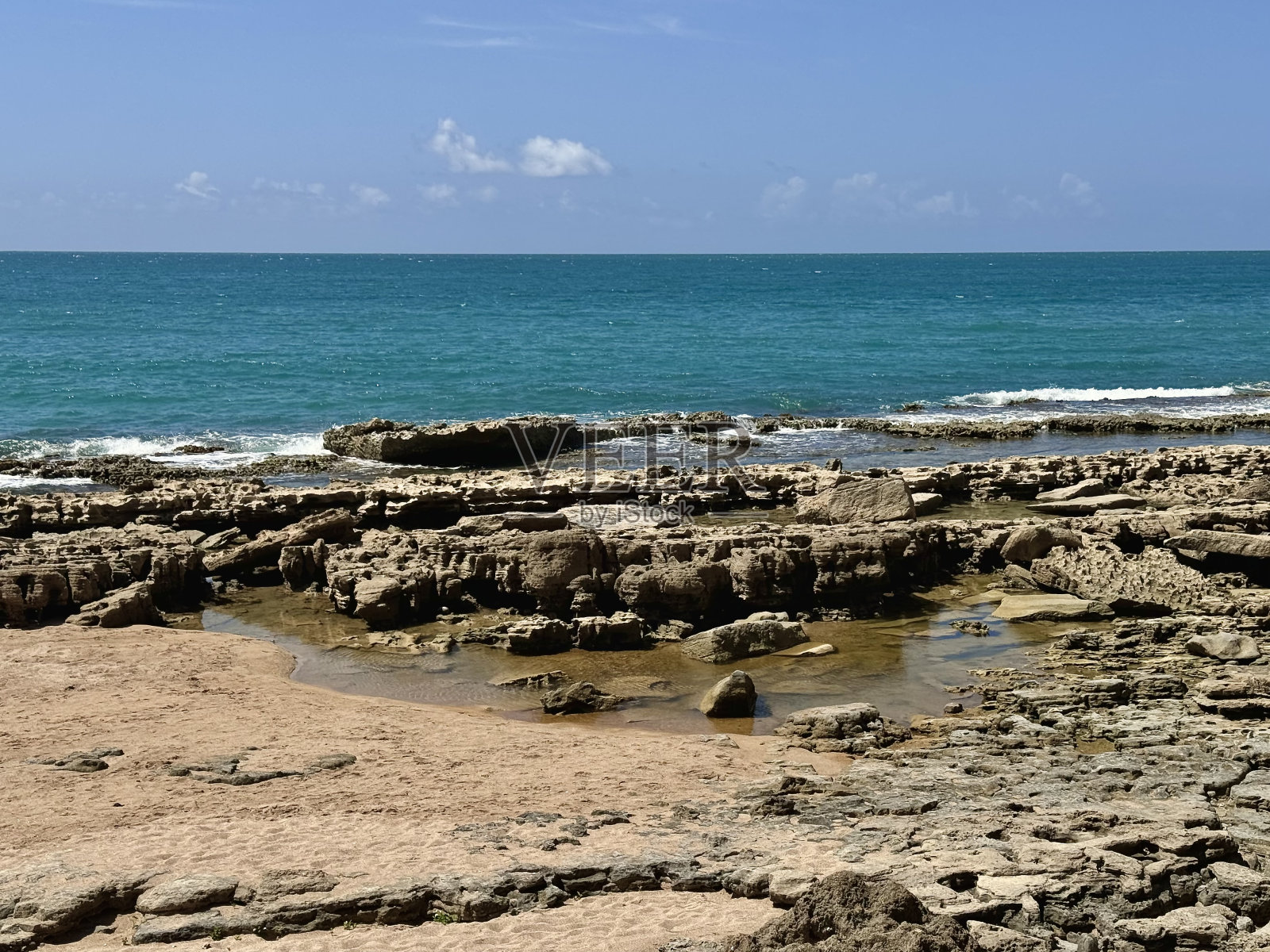 岩石海滩照片摄影图片