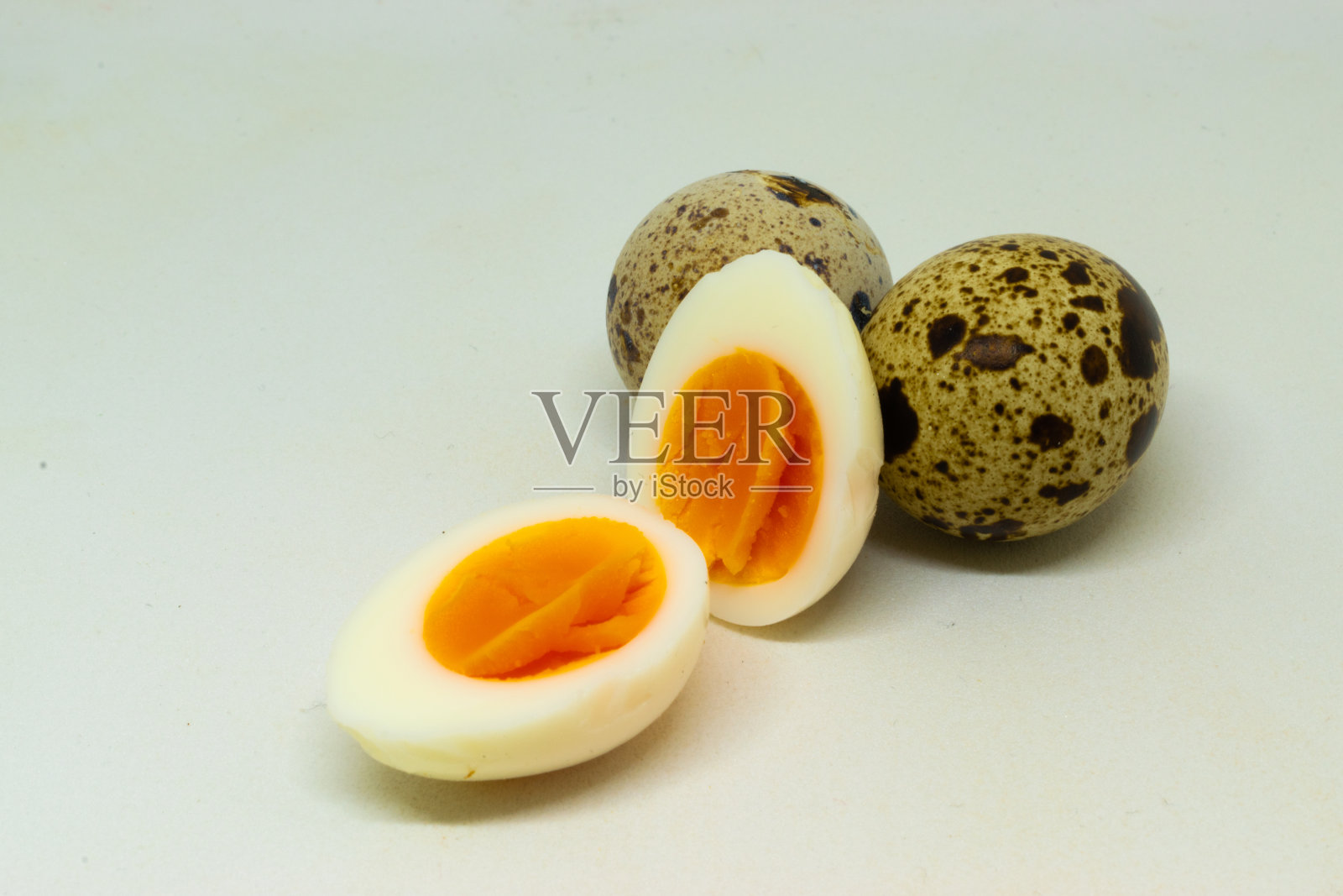 鹌鹑蛋照片摄影图片