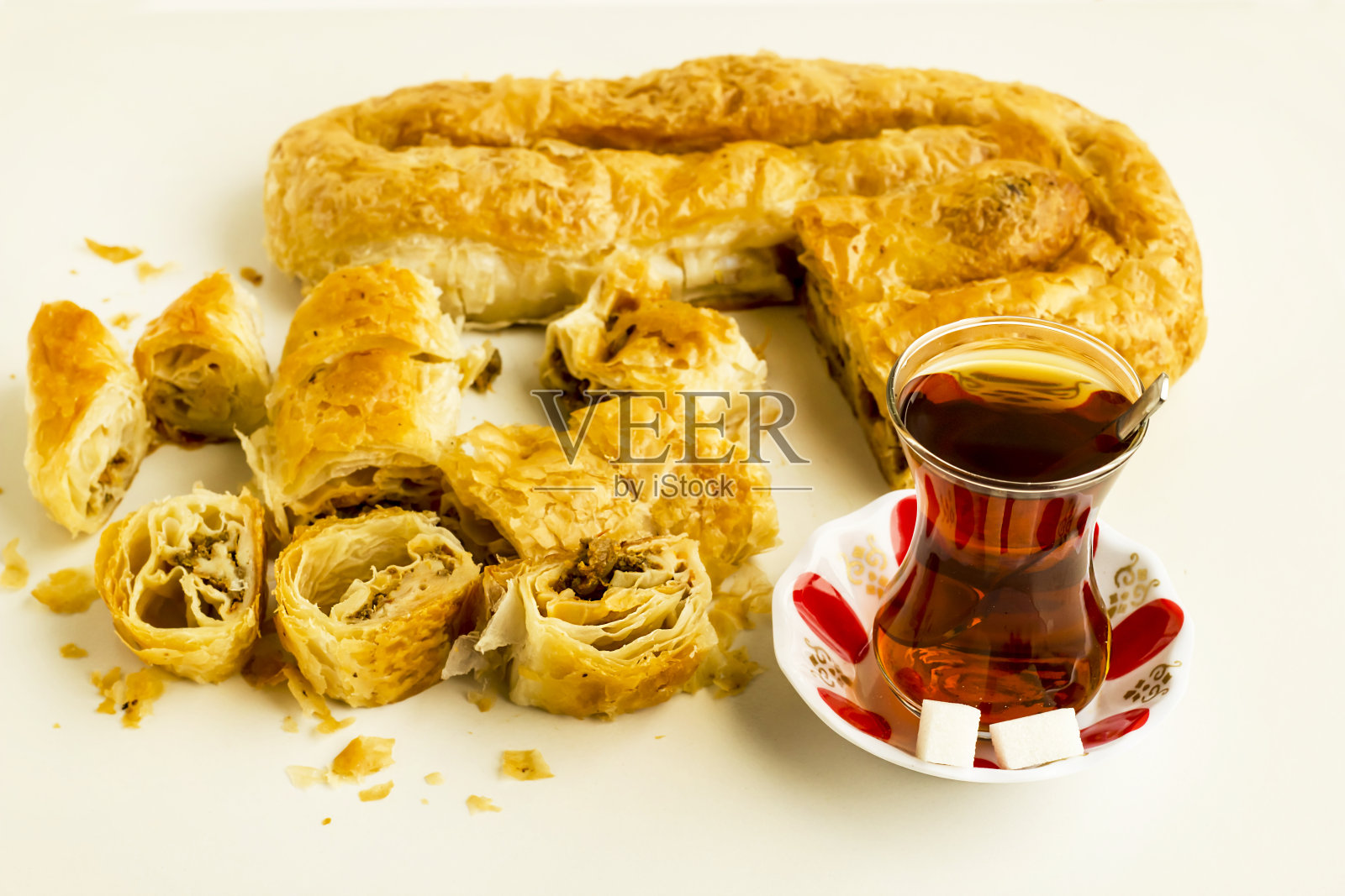 土耳其洋葱肉末配茶照片摄影图片