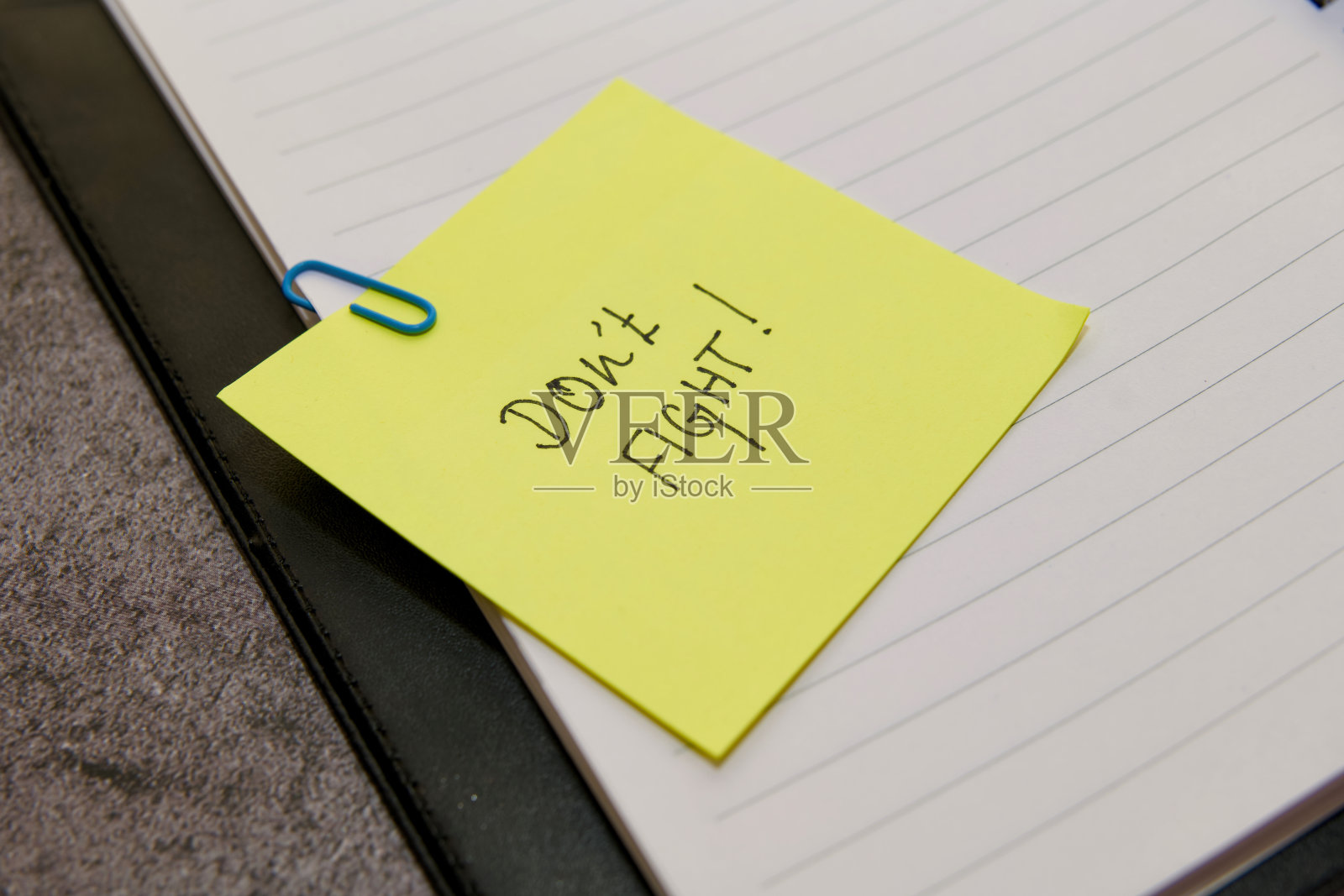 不要打架提醒照片摄影图片