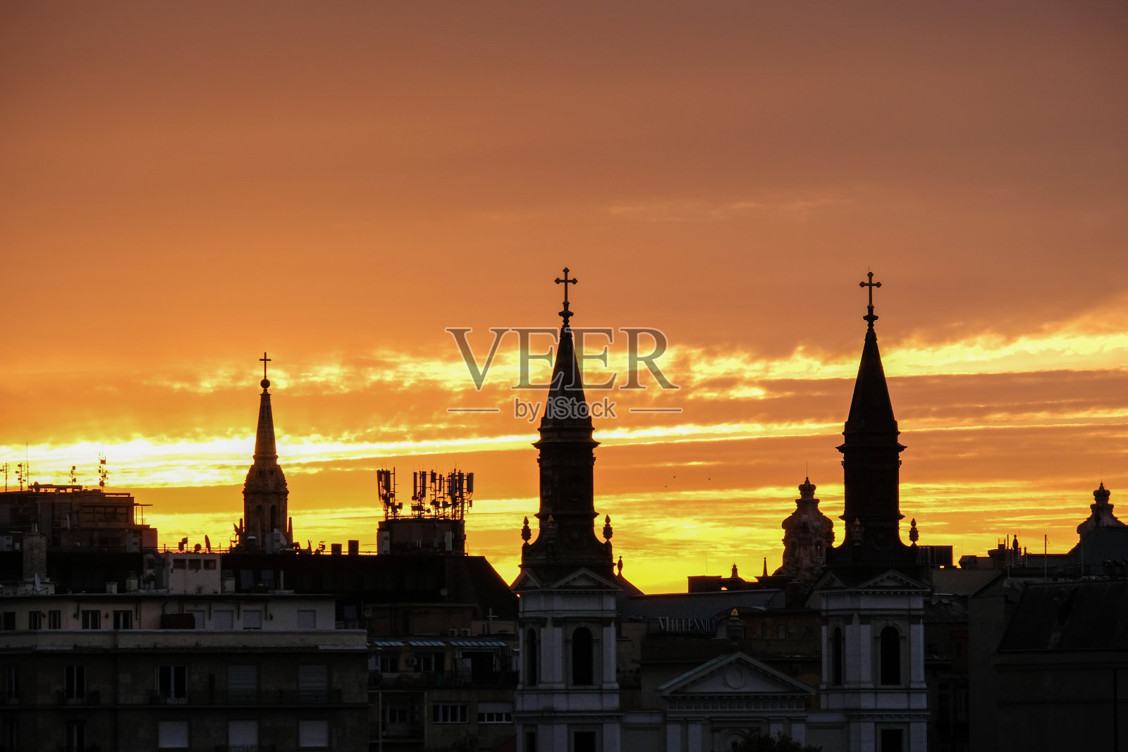 布达佩斯老城鸟瞰图，匈牙利照片摄影图片