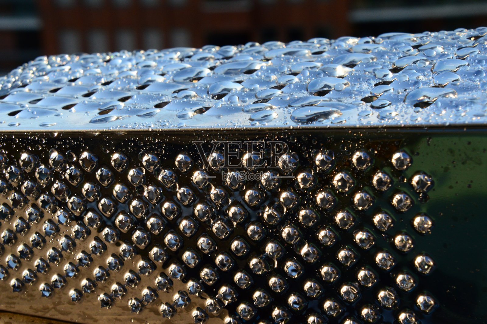 在夕阳下磨碎照片摄影图片