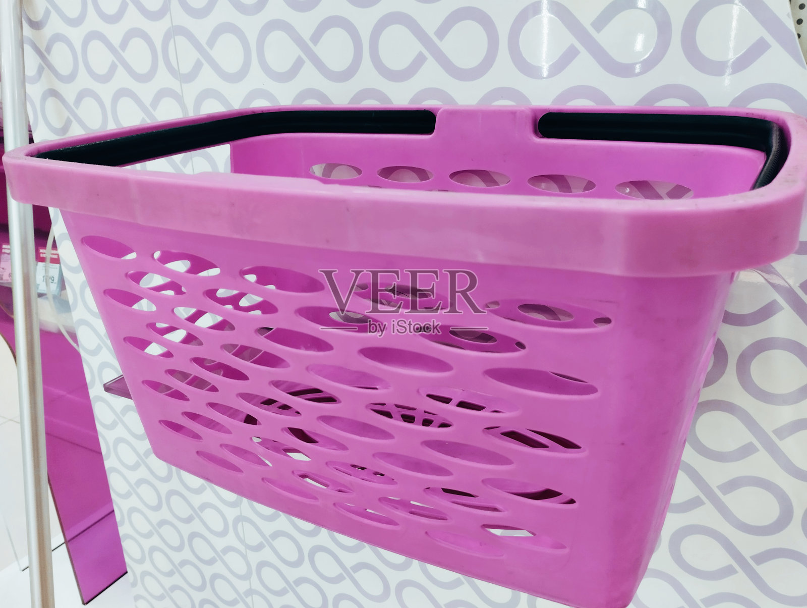 装东西和产品的篮子照片摄影图片