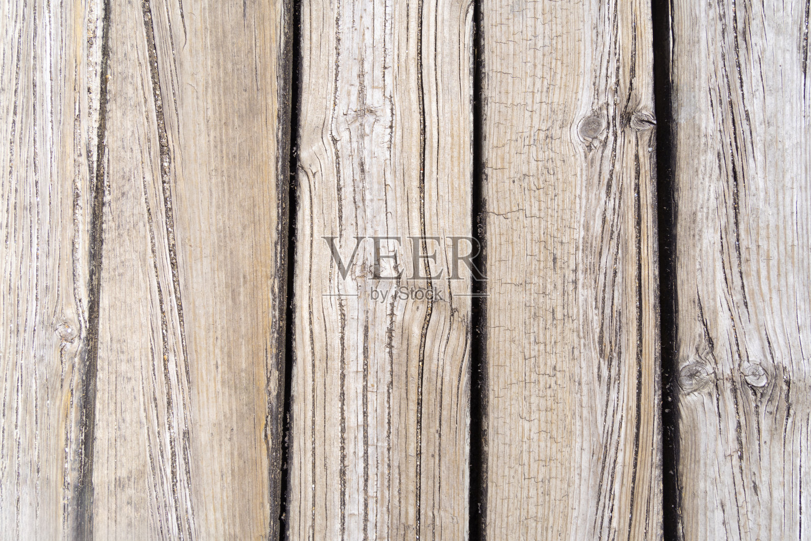 有纹理的木板。乡村房子里的旧门特写。木材纹理自然的颜色。照片摄影图片