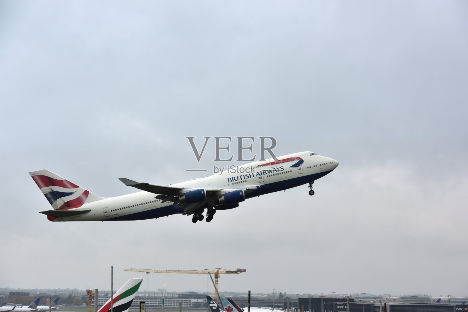 英国航空公司G-CIVH波音747-436离开伦敦国际机场照片摄影图片