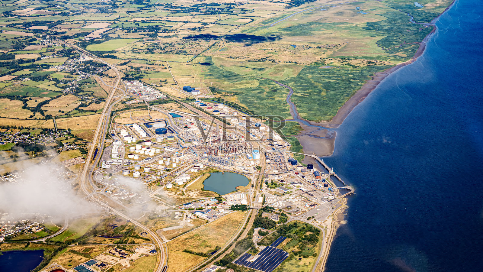 卢瓦尔大西洋海岸和卢瓦尔河口鸟瞰图照片摄影图片