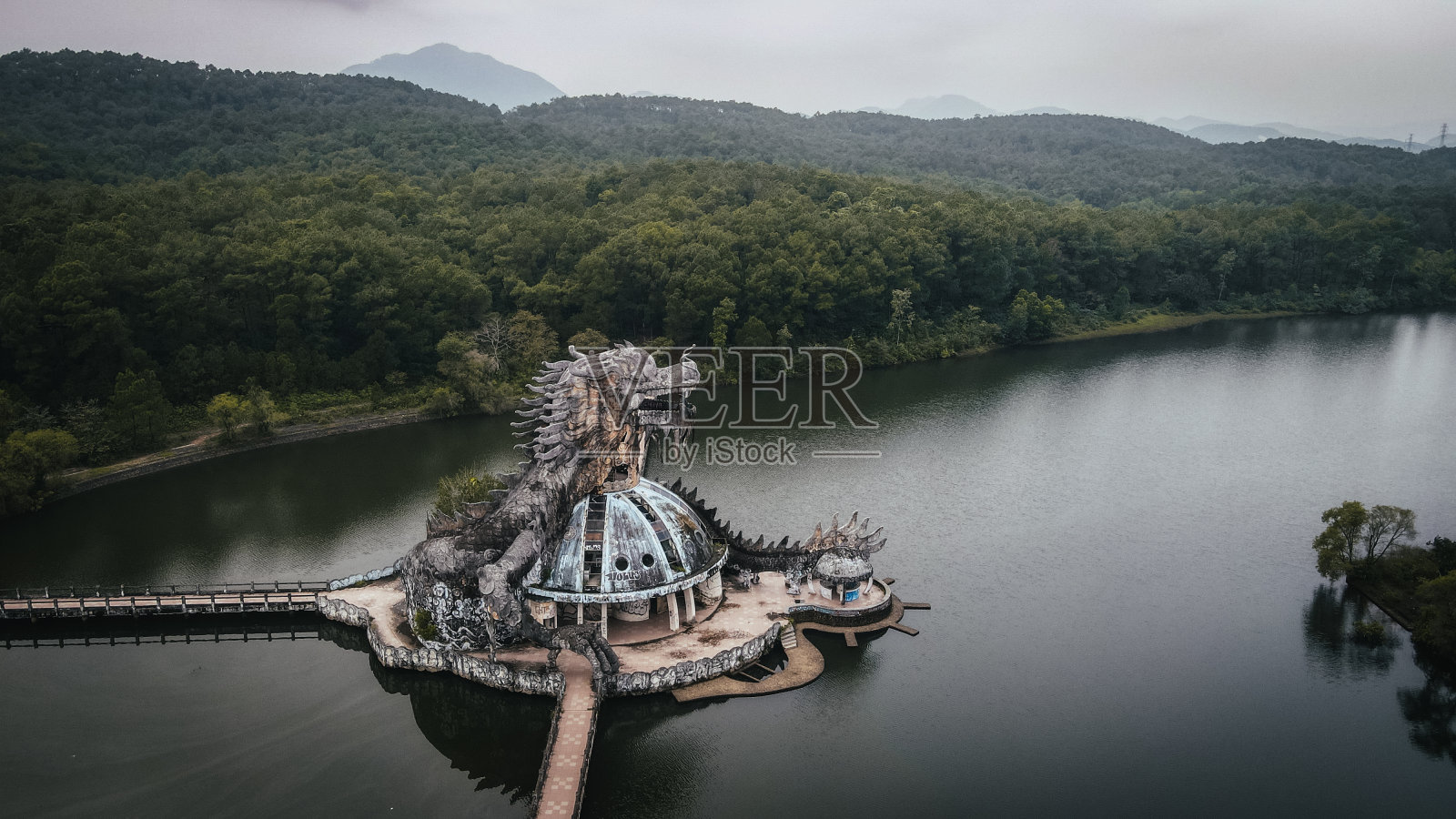 顺化废弃水上公园鸟瞰图照片摄影图片