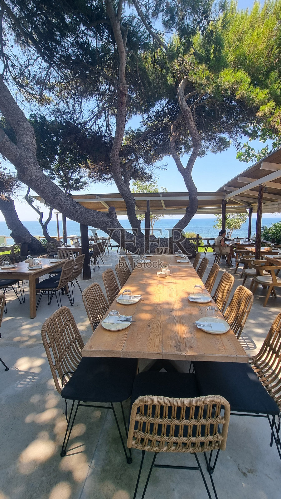 希腊普雷韦萨的密提卡斯海滩照片摄影图片