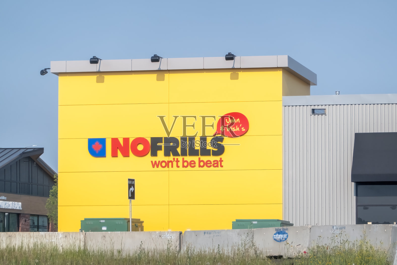 加拿大连锁折扣超市，由洛布劳公司有限公司所有。照片摄影图片