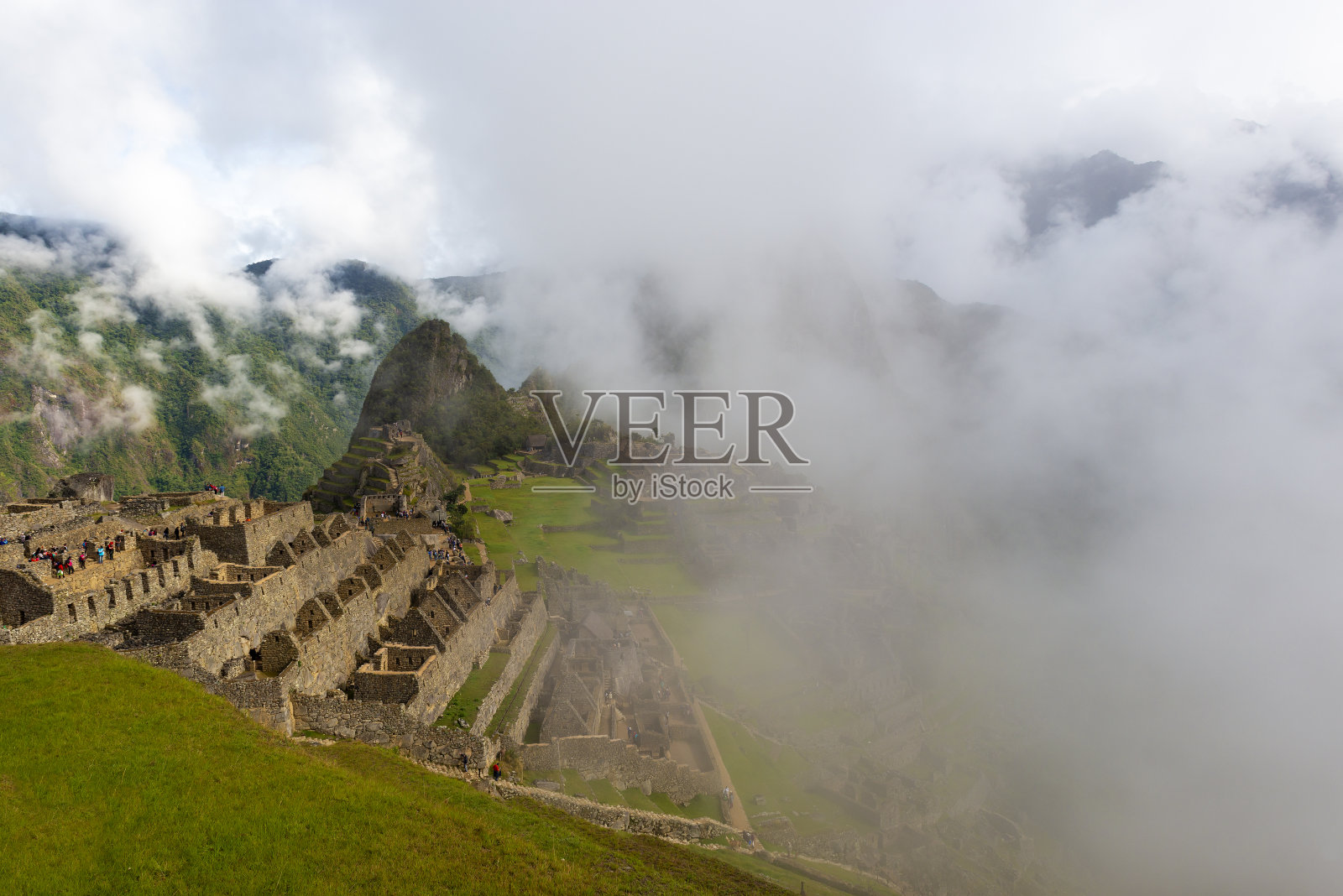 秘鲁的马丘比丘薄雾照片摄影图片