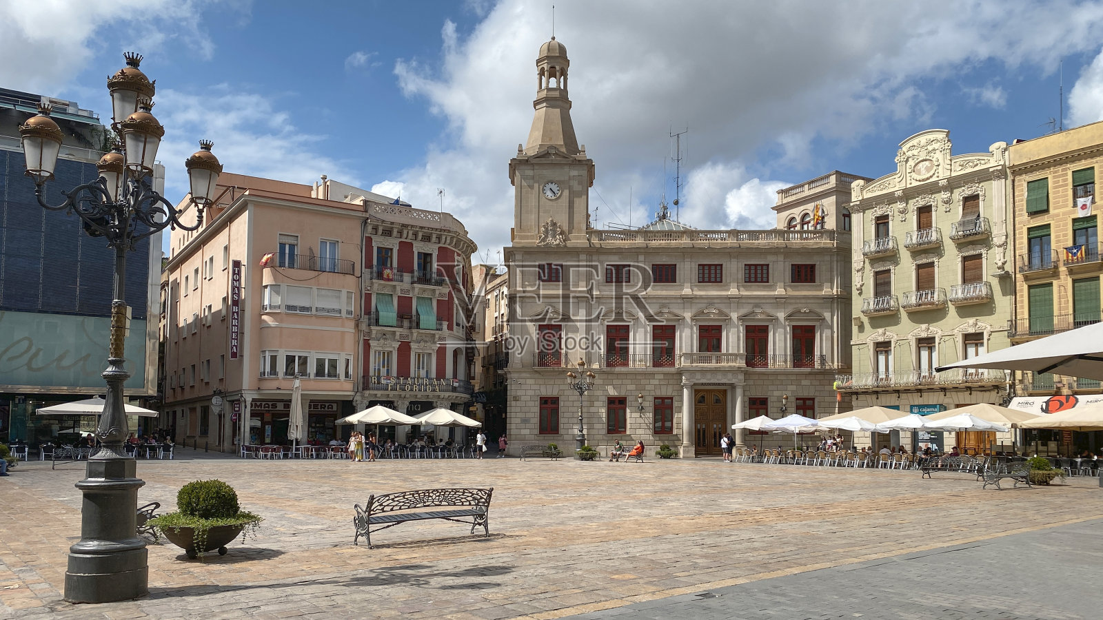 西班牙，加泰罗尼亚，罗伊斯的Mercadal广场照片摄影图片