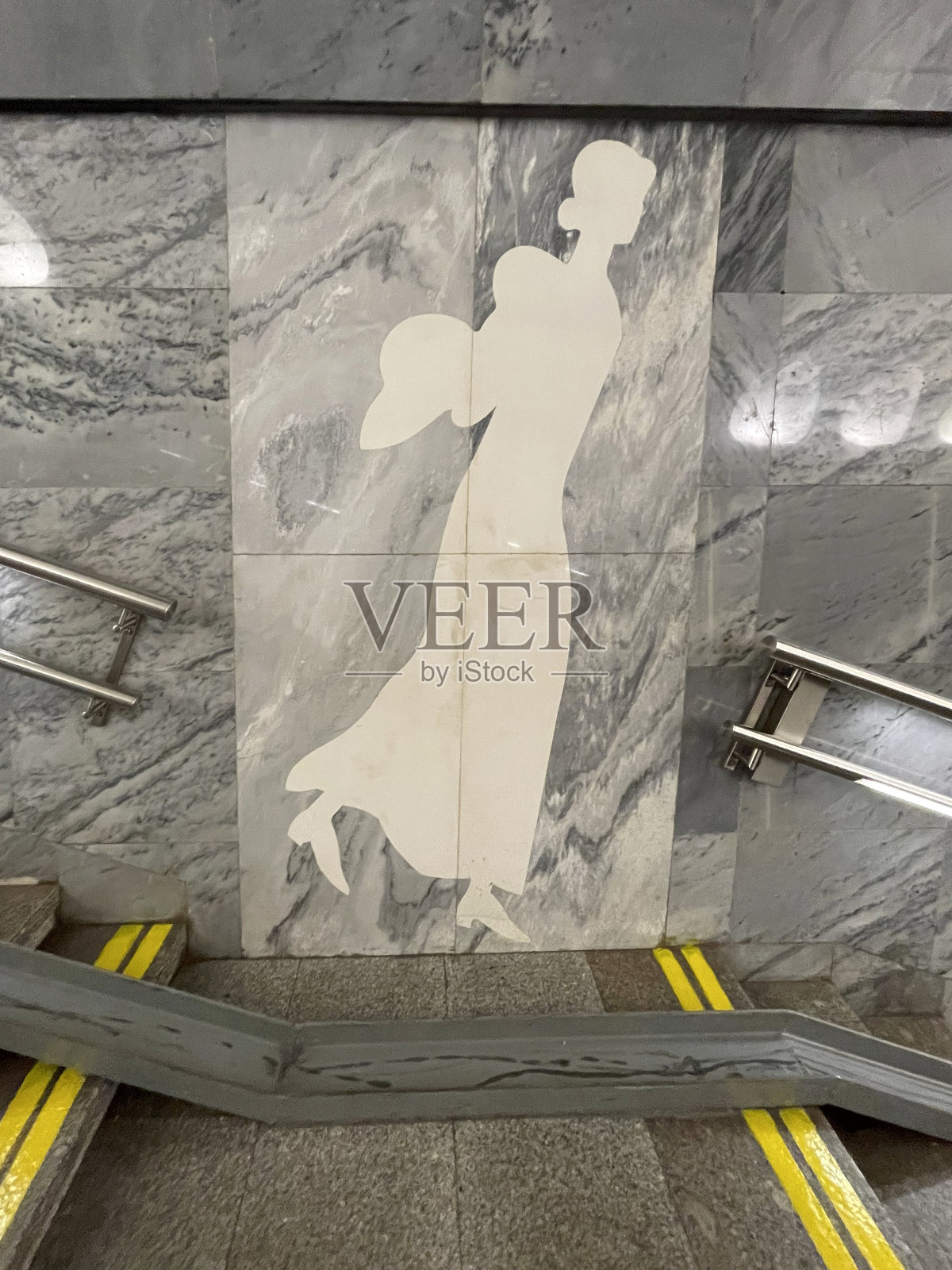 俄罗斯莫斯科陀思妥耶夫斯基地铁站照片摄影图片