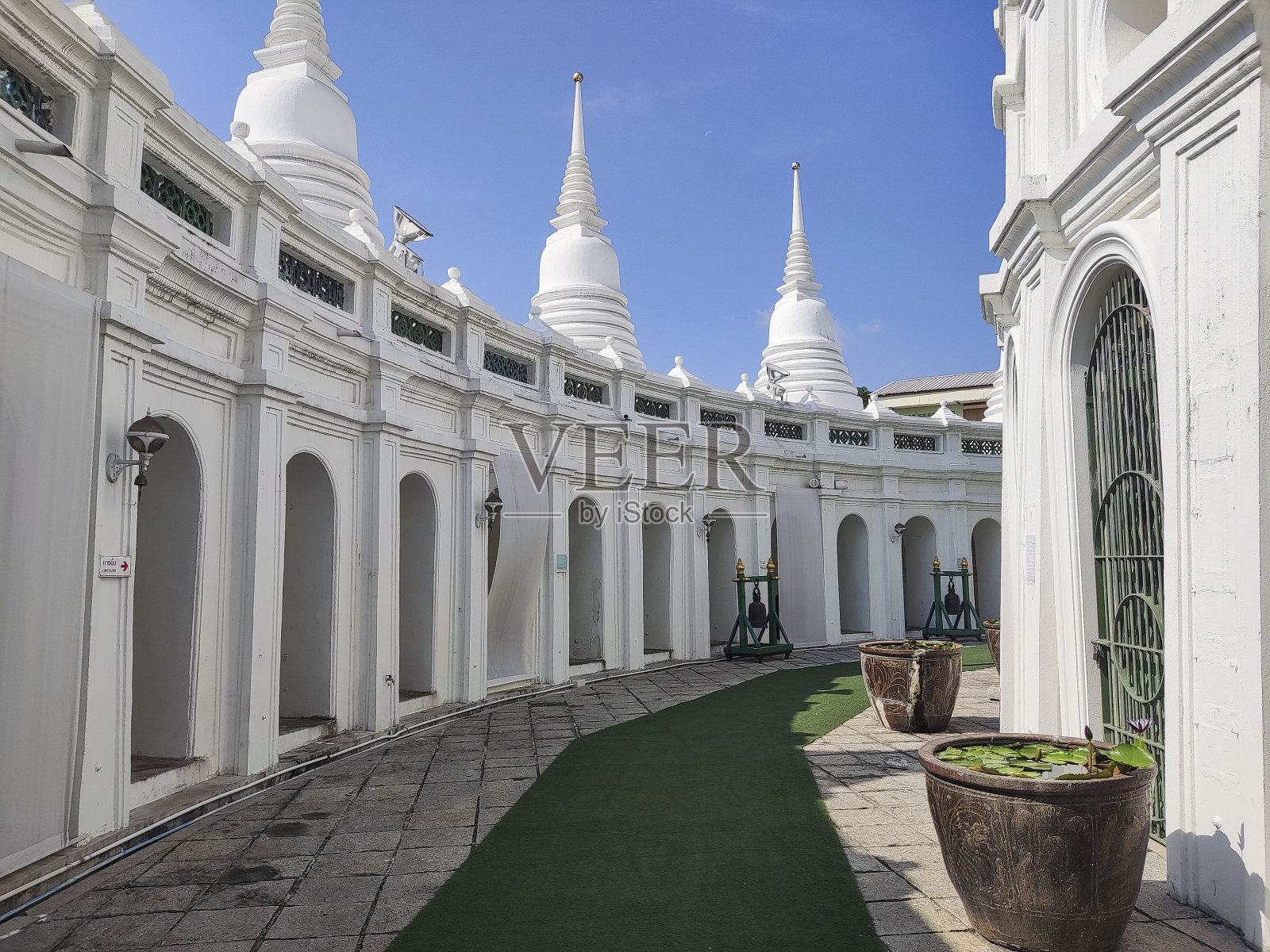 Prayun Wongsawat是泰国曼谷的worawwihan佛寺照片摄影图片