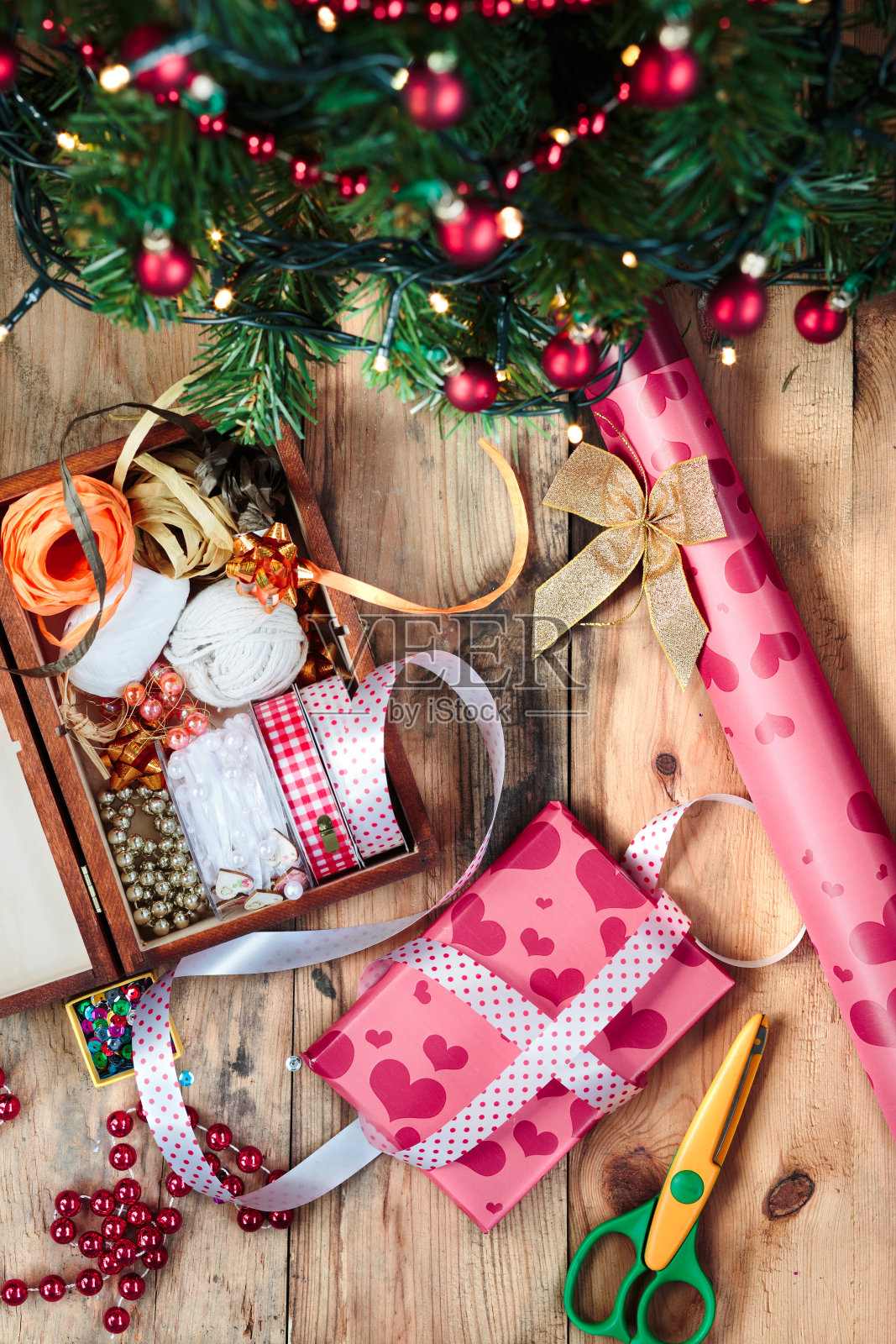 圣诞树特写照片摄影图片