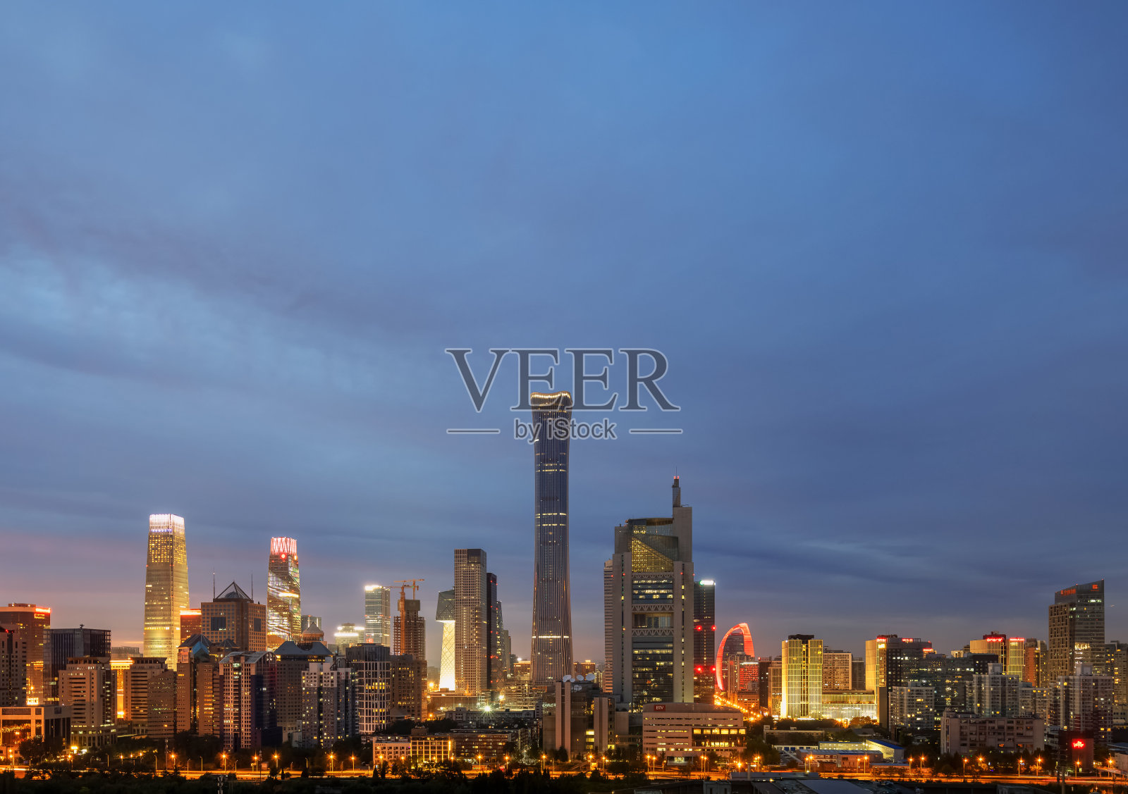 北京中央商务区建筑夜景照片摄影图片