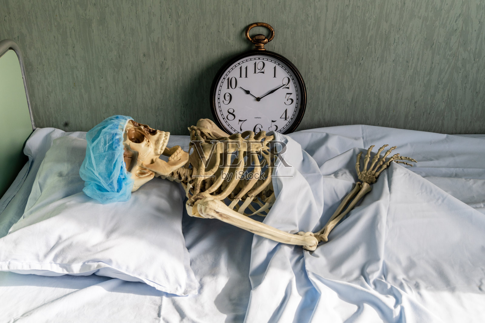 在与医疗系统的斗争中照片摄影图片