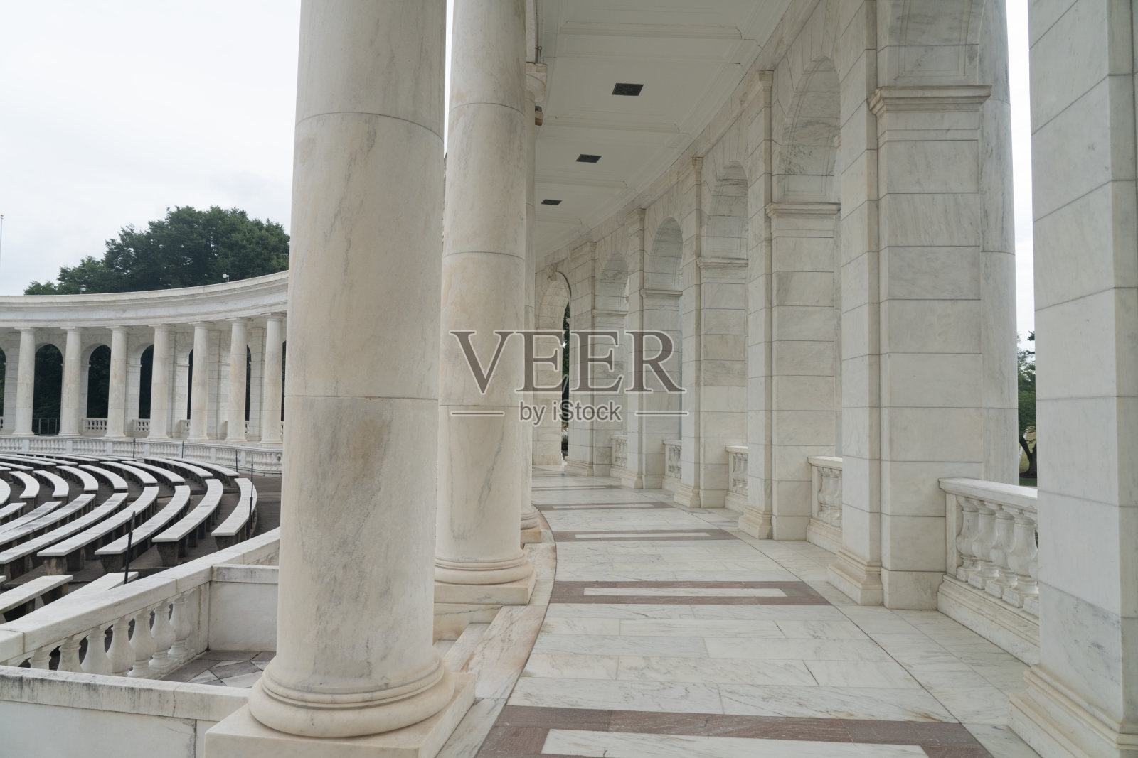 美国弗吉尼亚州附近的阿灵顿国家公墓。照片摄影图片