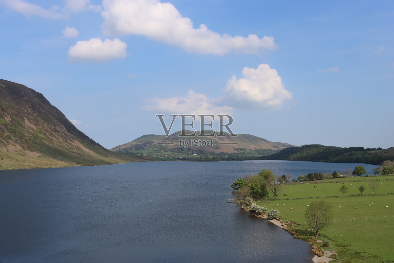 俯瞰克拉姆莫克水，湖区照片摄影图片