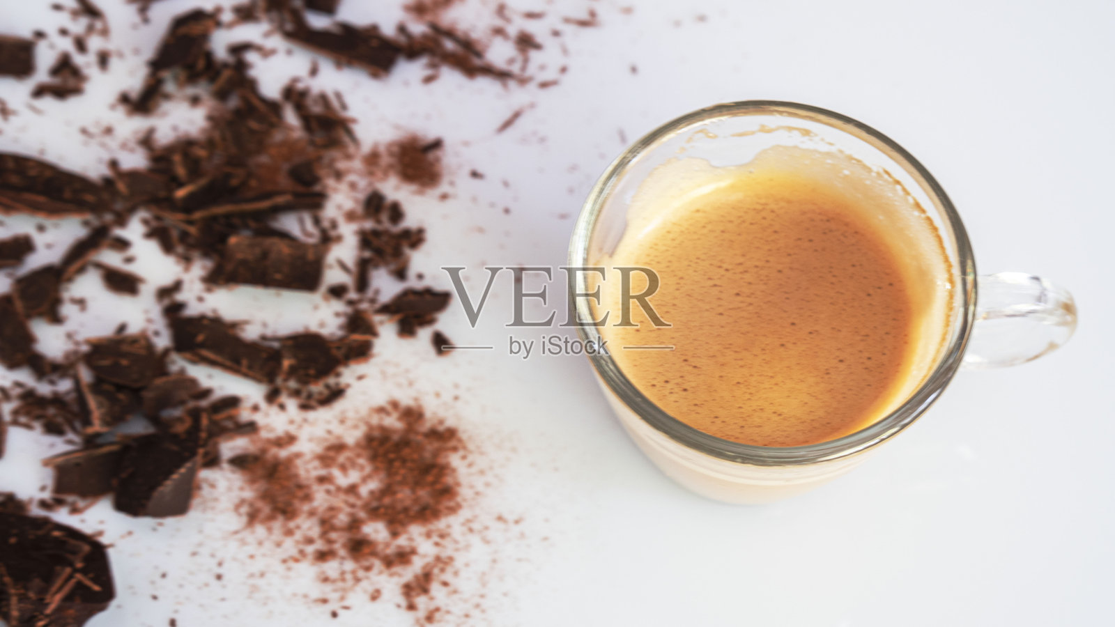 一杯咖啡和巧克力照片摄影图片