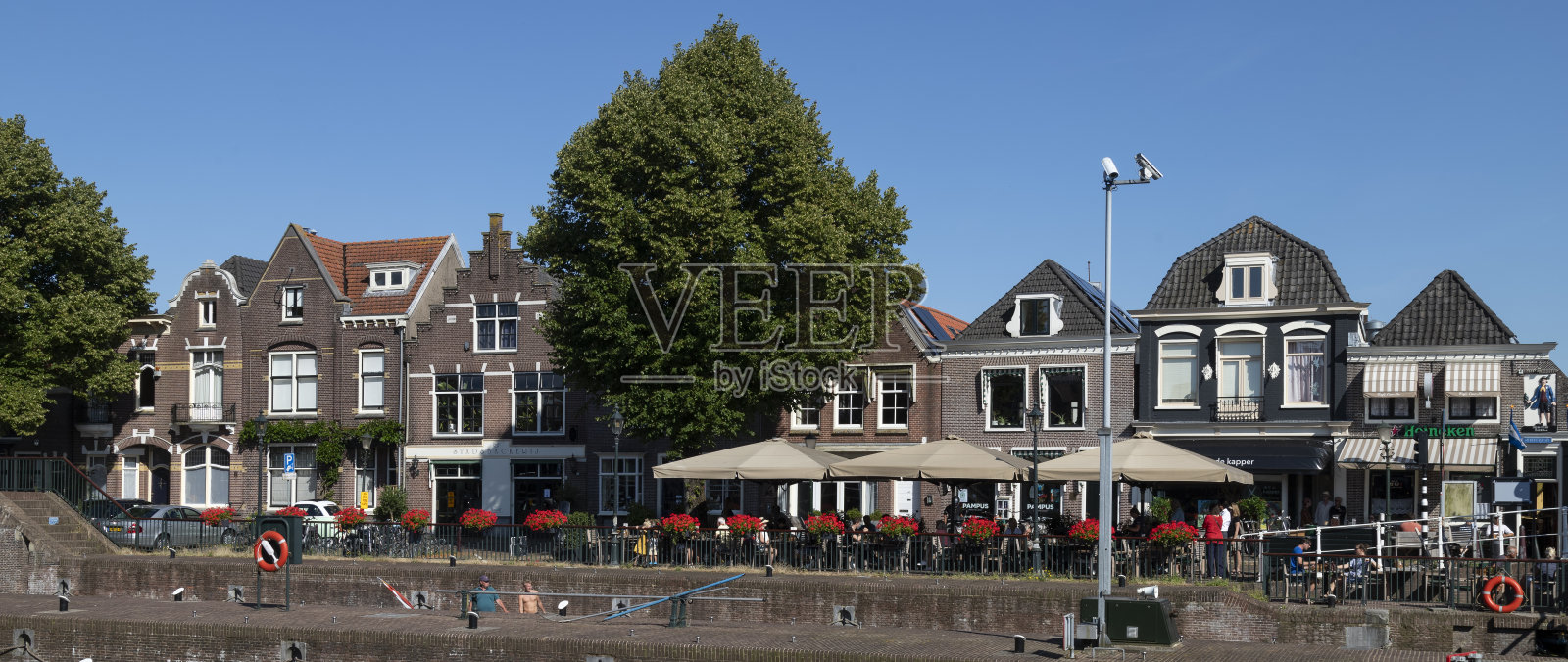 风景如画的堡垒小镇梅登的古老中心。照片摄影图片