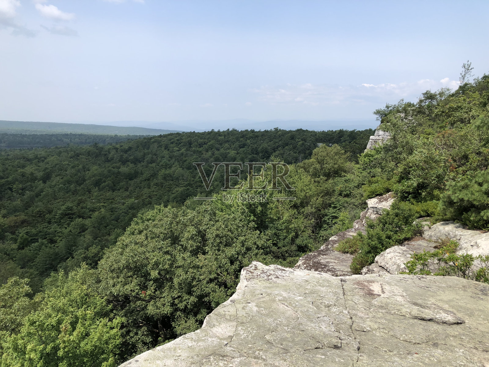 位于纽约州的Minnewaska州立公园。照片摄影图片