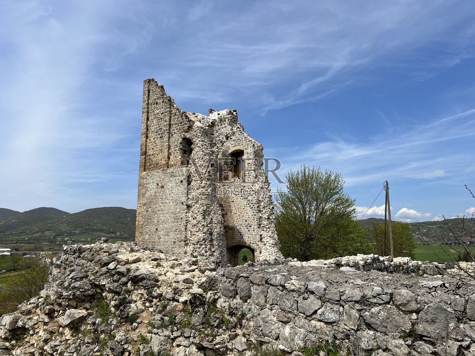 索科拉茨城堡,布林热老城或中世纪贵族小镇索科拉茨奥德死阿德尔堡索科拉茨-克罗地亚(斯塔里grad Sokolac,斯塔里grad Brinje ili Gradina Sokolac - Lika, Hrvatska)照片摄影图片