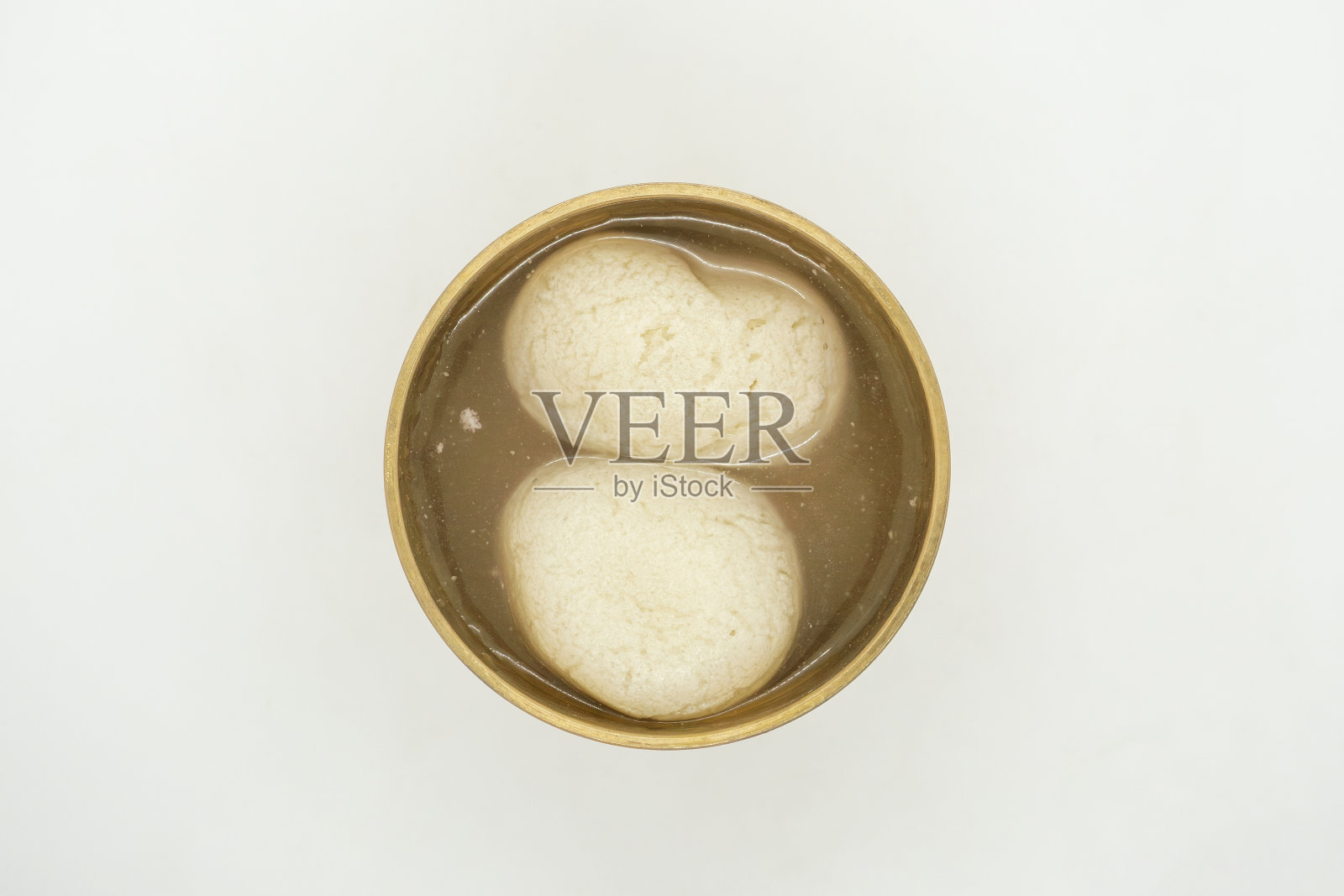 排灯节的一碗拉斯古拉印度甜松软干酪糖浆照片摄影图片