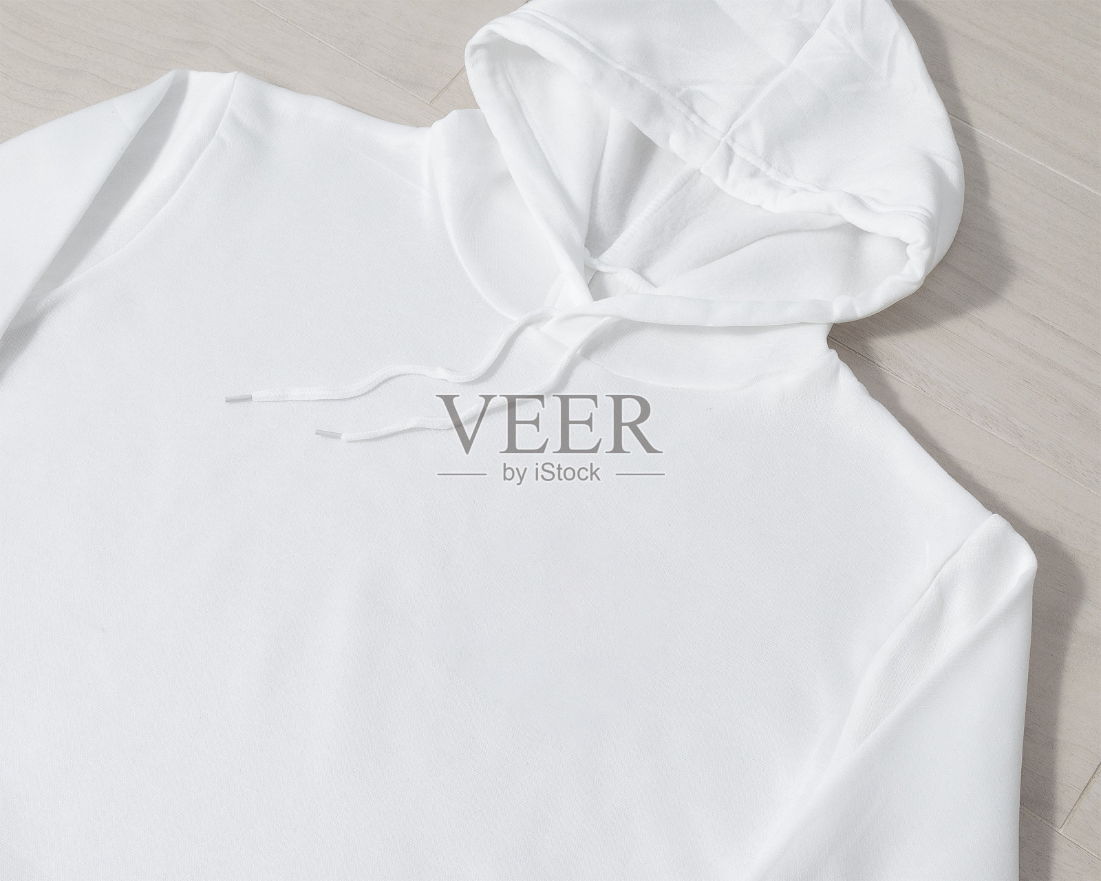 引擎盖在地板上的高角度视图照片摄影图片