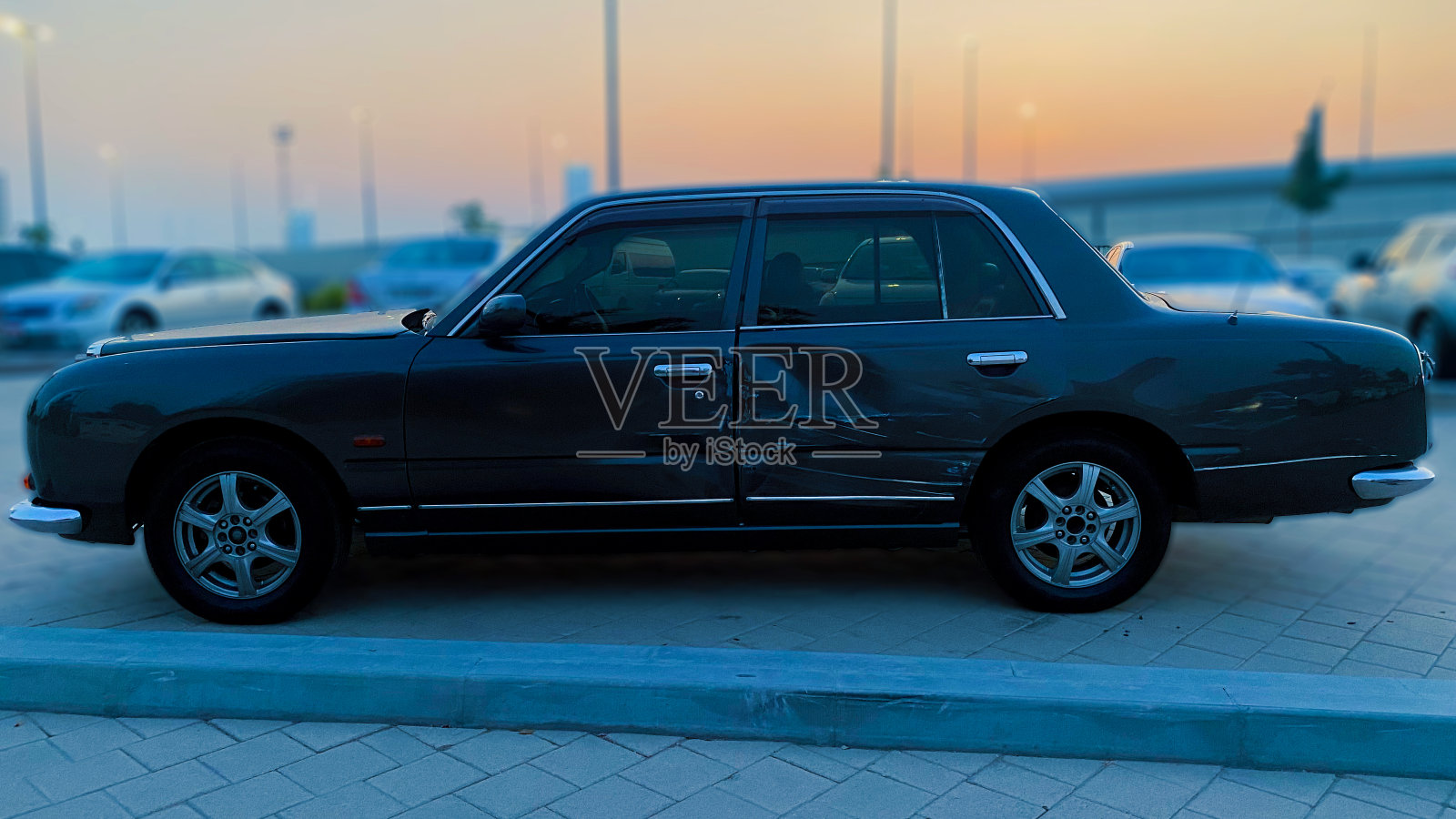 迪拜经典蓝车照片摄影图片