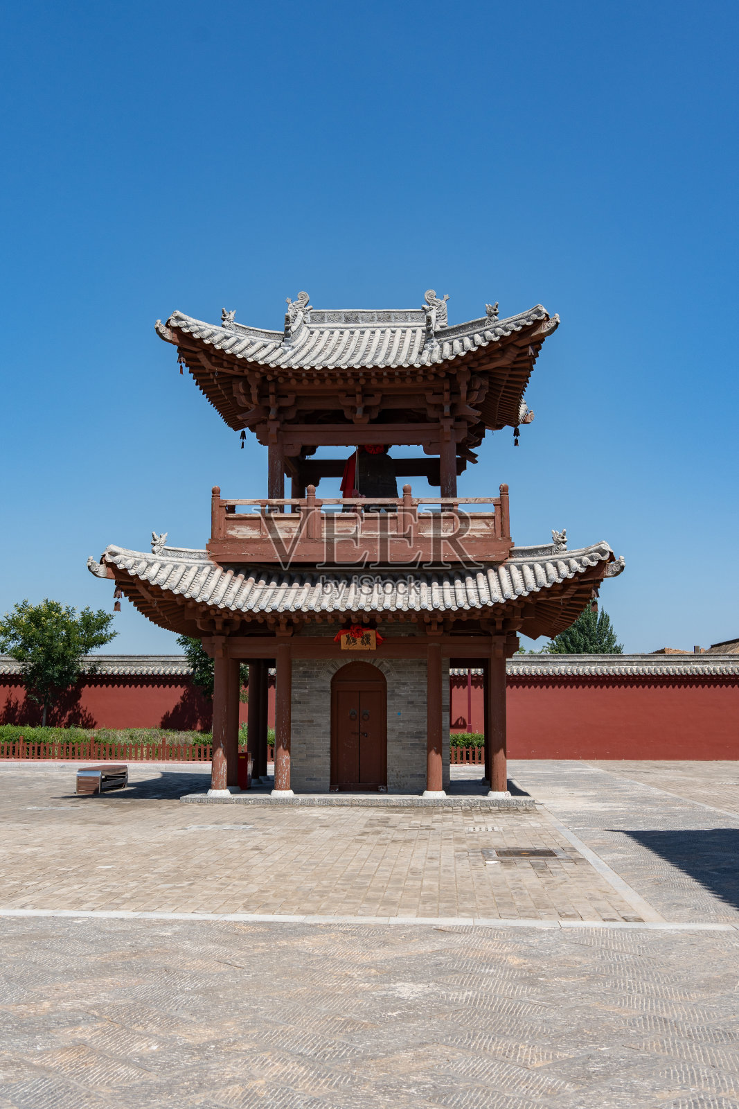 山西省朔州市应县的景土寺是中国的一个旅游景点，是大雄殿的所在地，俗称北寺。景土寺的大殿大雄殿于公元24年重建。照片摄影图片