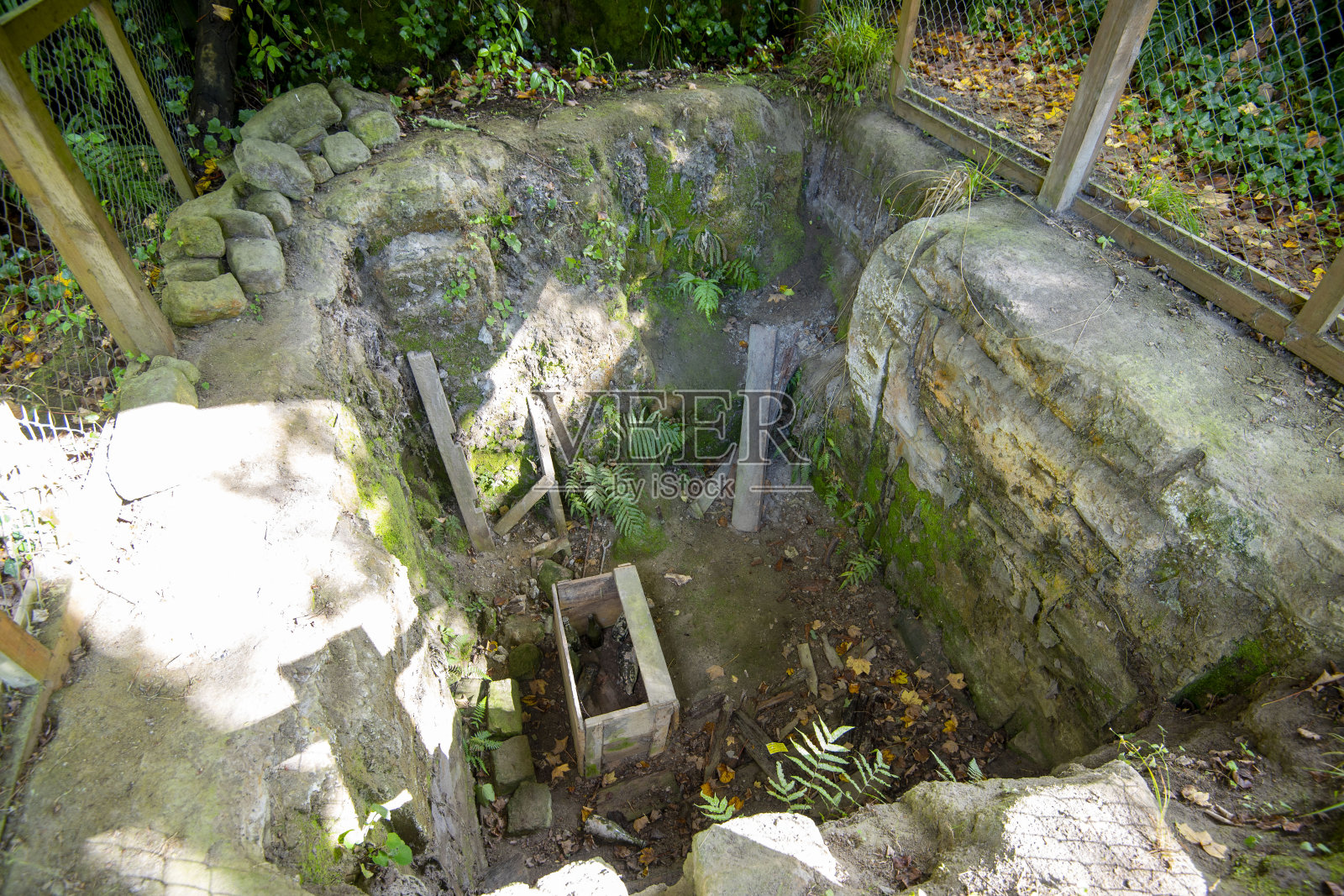 被掩埋的威罗亚村照片摄影图片