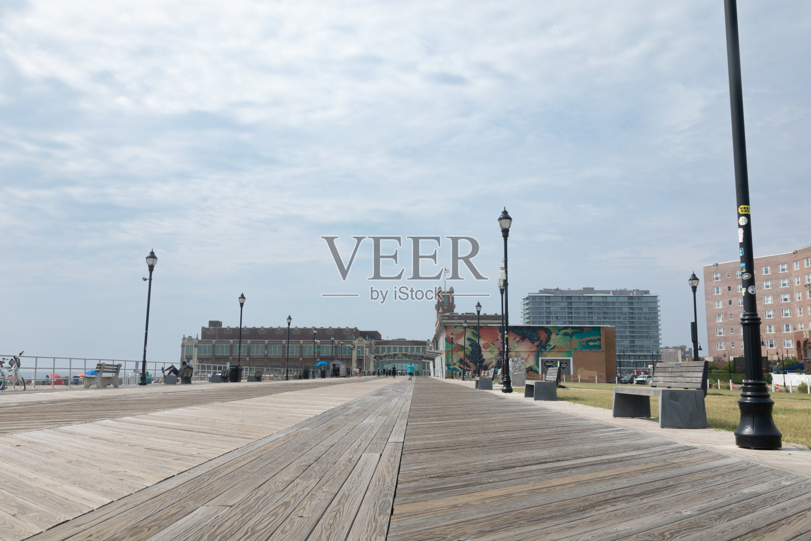 阿斯伯里公园木板路——2024年夏天照片摄影图片