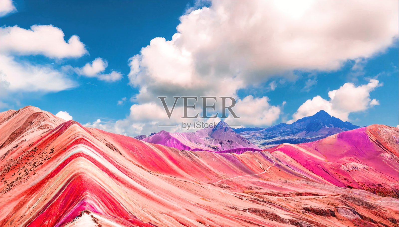 Viniknka山，秘鲁库斯科地区的彩虹山照片摄影图片