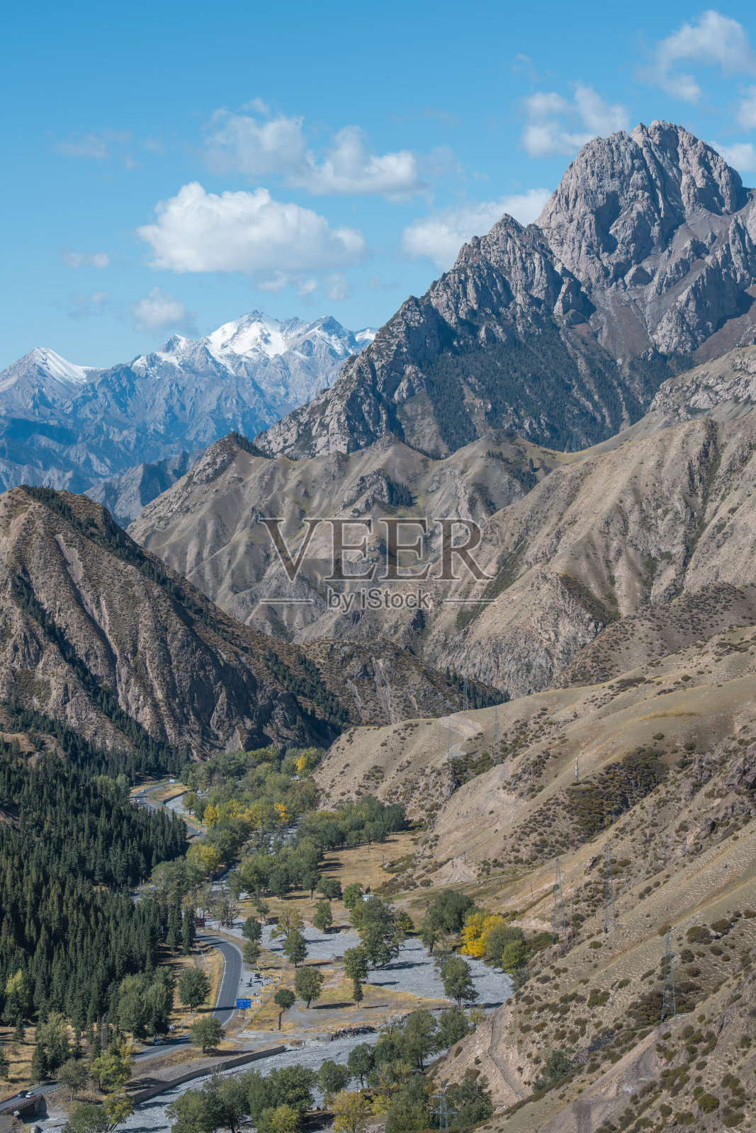 中国新疆217国道杜库公路沿线风景照片摄影图片