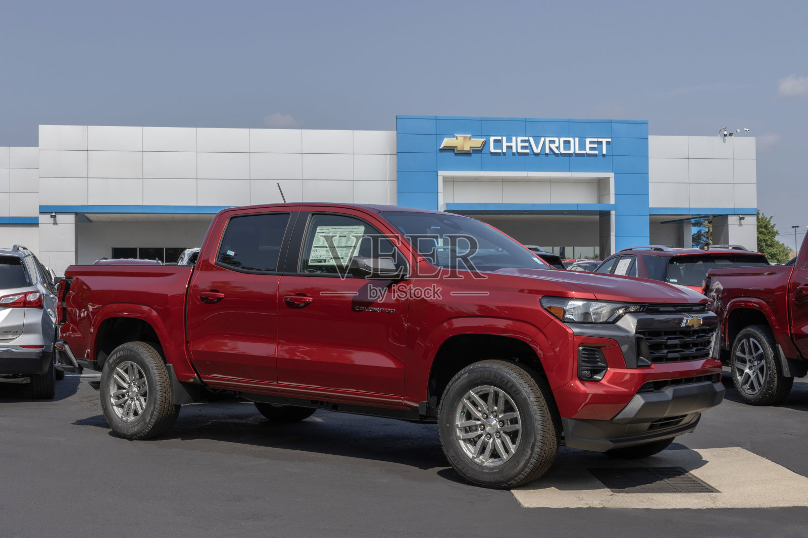 雪佛兰科罗拉多2WD LT乘员驾驶室皮卡显示。雪佛兰为科罗拉多提供了2.7升TurboMax发动机。我:2024照片摄影图片