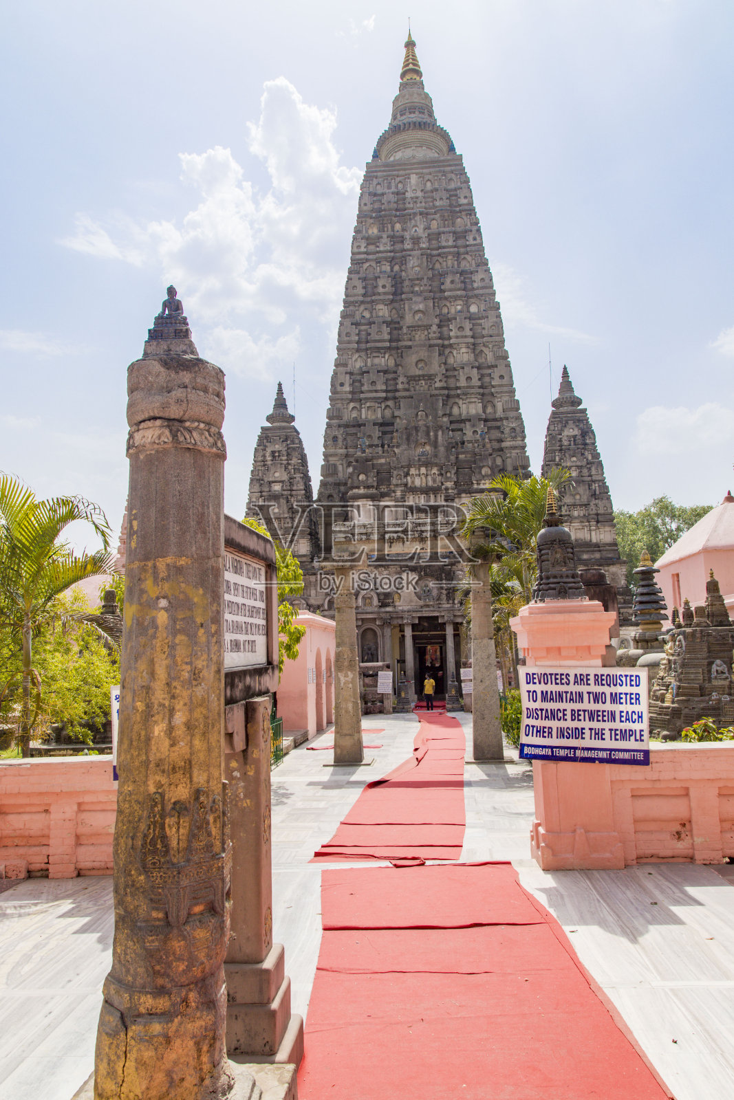 2022年6月13日,印度比哈尔邦菩提伽耶。摩诃菩提寺,释迦牟尼佛在此开悟并制定了他的教义。菩提迦耶菩提树菩提迦耶在印度,亚洲比哈尔邦照片摄影图片