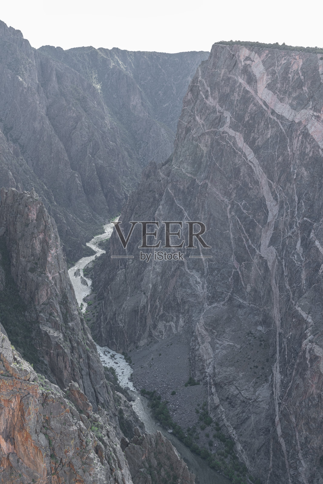 美国科罗拉多州甘尼森国家公园的黑峡谷彩绘墙照片摄影图片