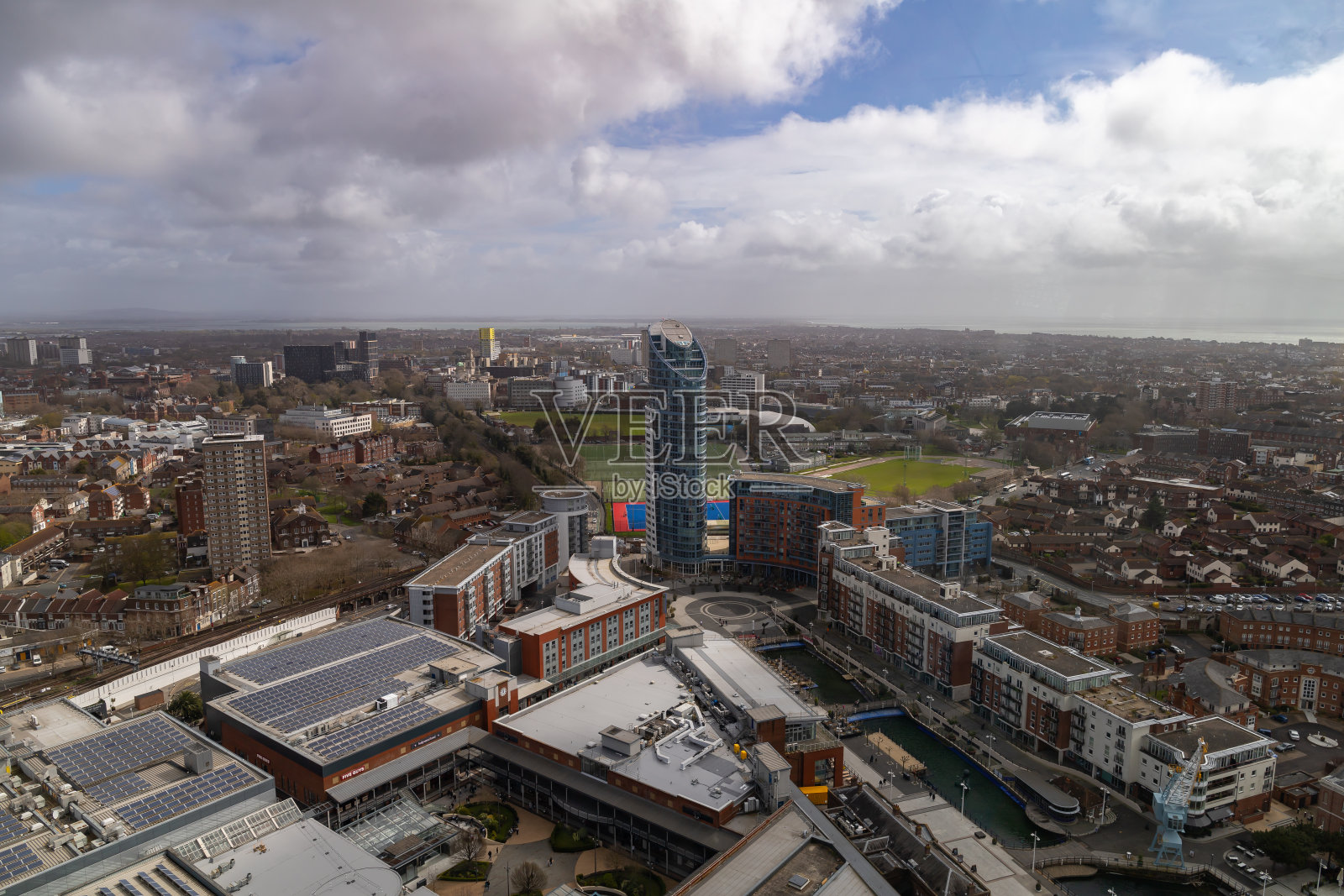 现代海滨鸟瞰图照片摄影图片