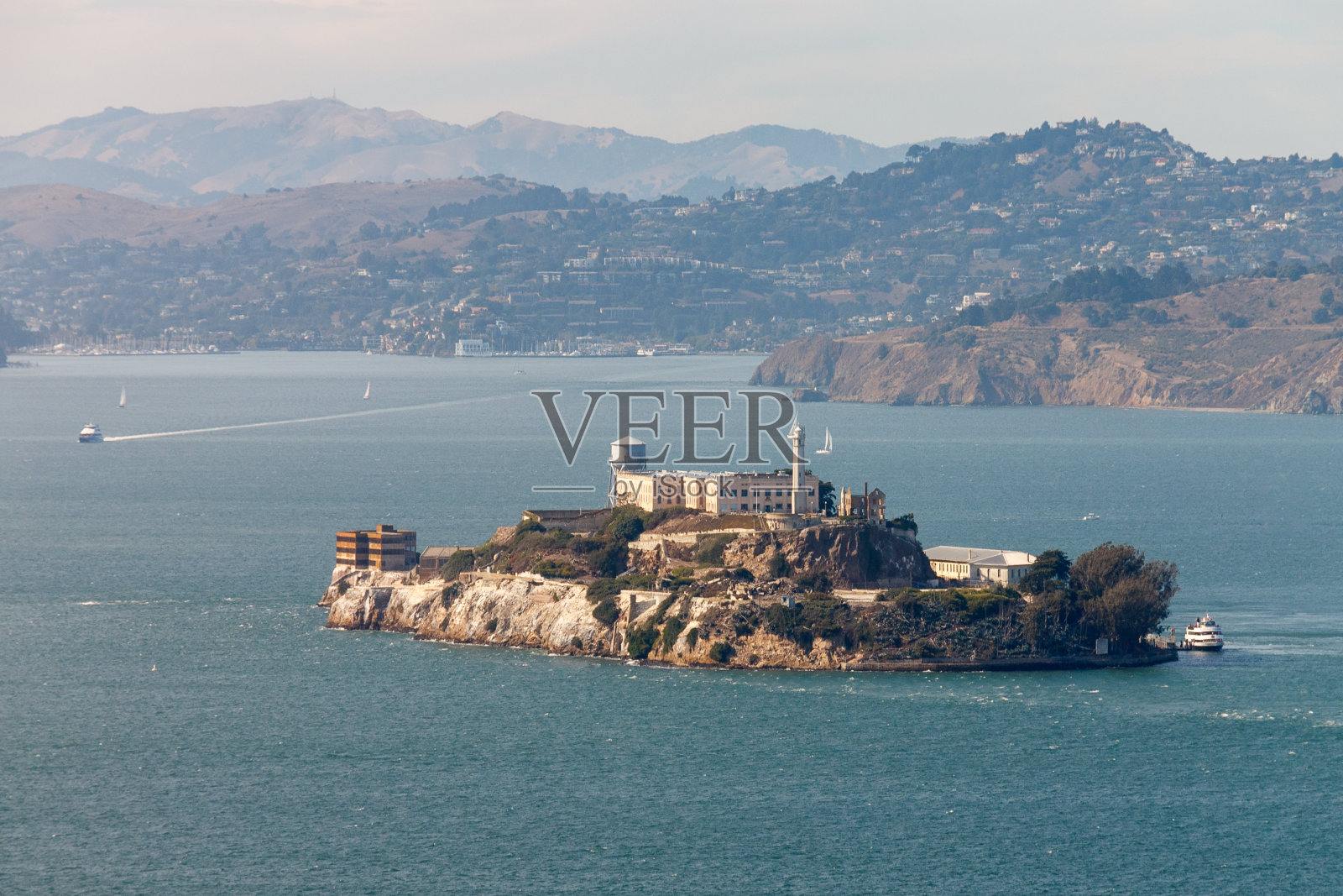 加州旧金山湾的恶魔岛照片摄影图片