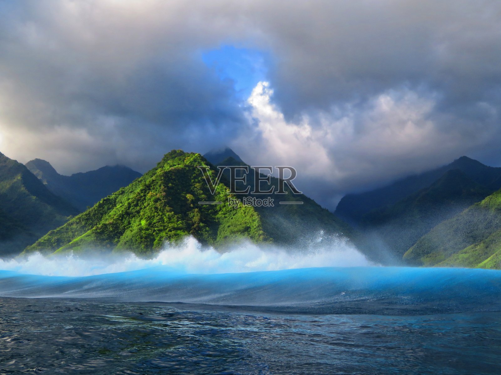 山对天空的风景照片摄影图片