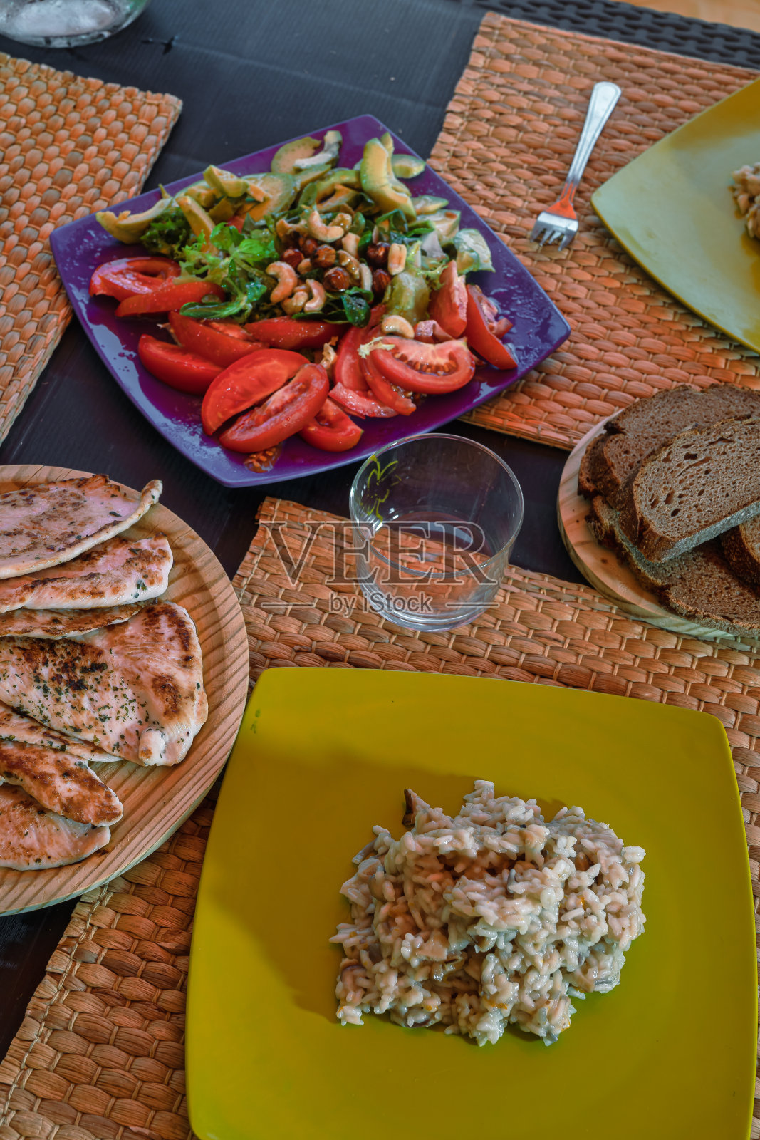 乡村午餐的特写镜头照片摄影图片