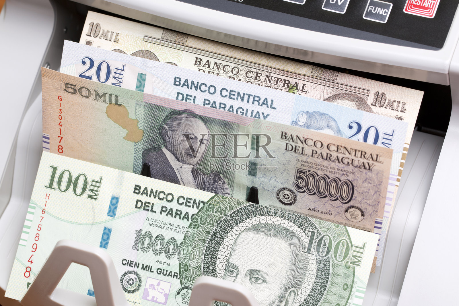 巴拉圭瓜拉尼在计数机照片摄影图片