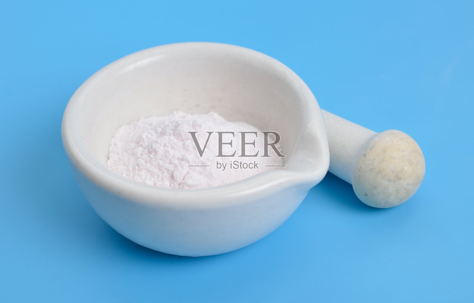 硫酸锰通常是指分子式为MnSO4的无机化合物。照片摄影图片