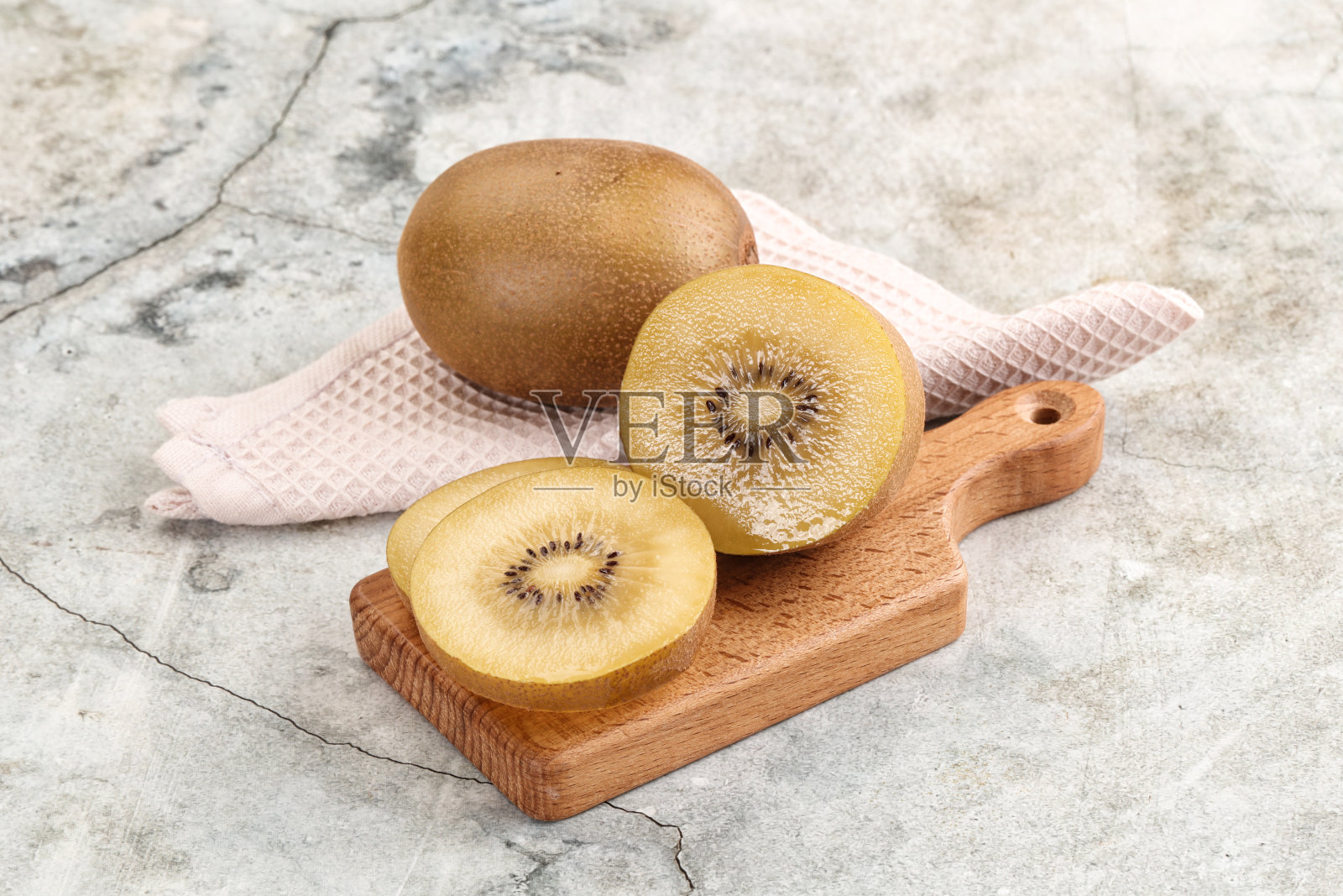 好吃又甜的黄色猕猴桃照片摄影图片