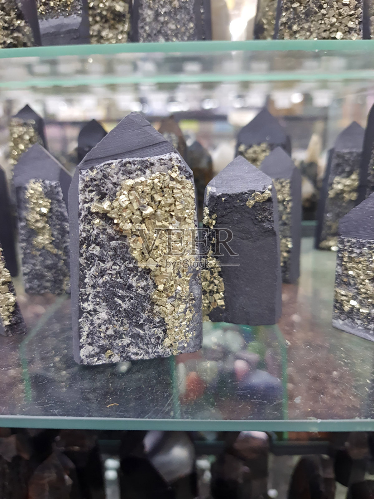 黄铁矿。照片摄影图片