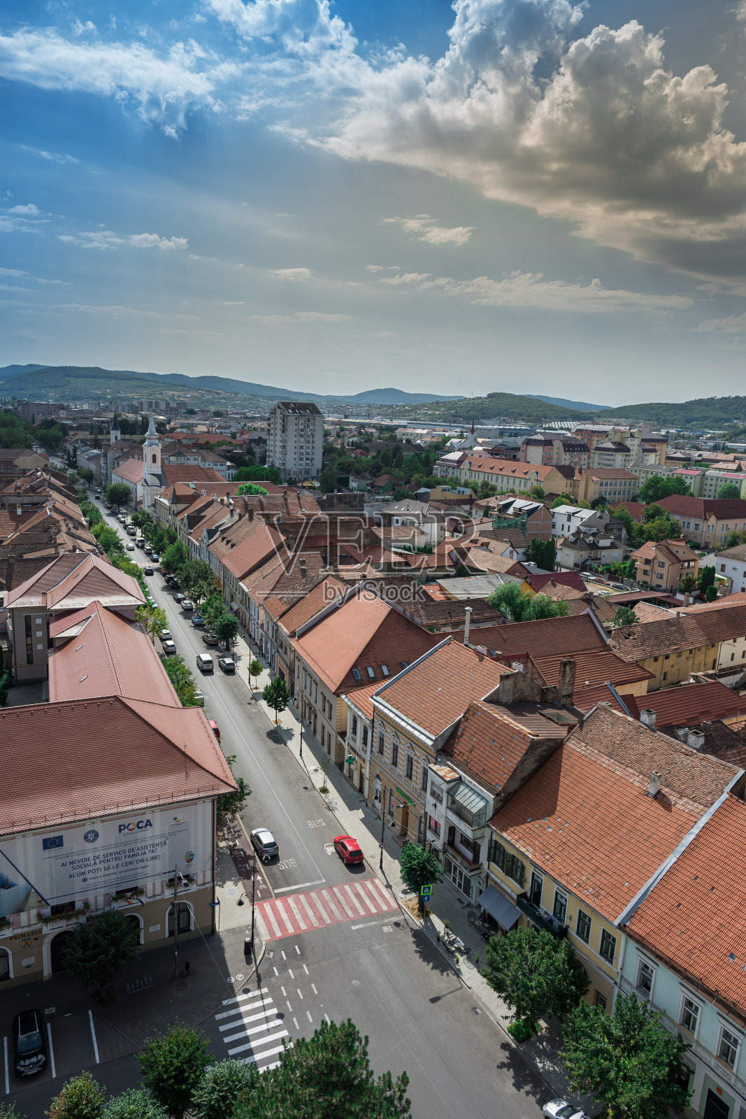 罗马尼亚,比斯特里塔,福音教堂塔上的全景照片摄影图片